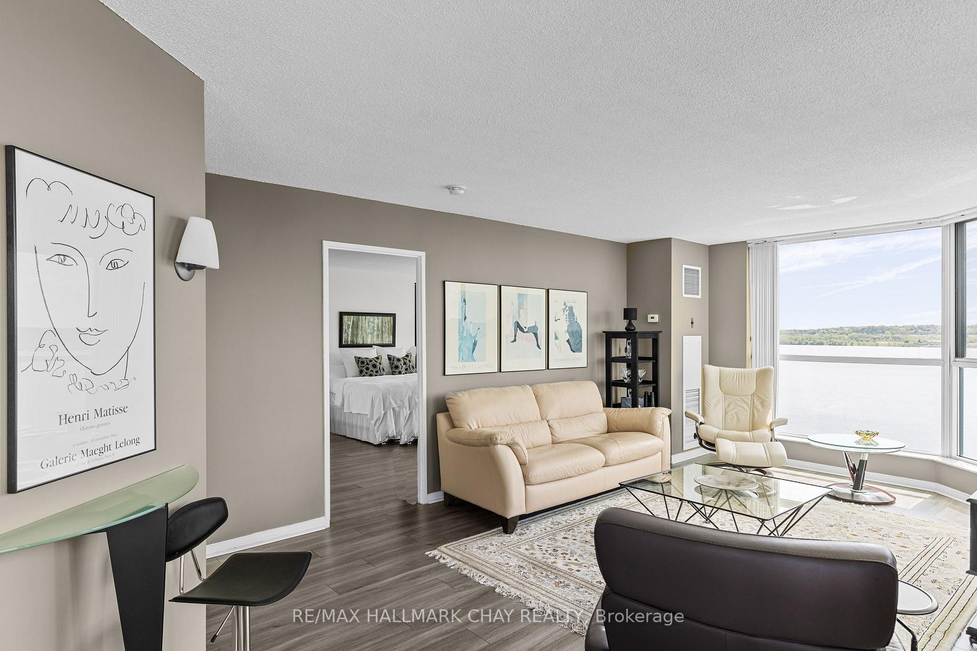 Photo 3 of Unit 906, 140 Dunlop Street E, Barrie, City Centre — HOMEH