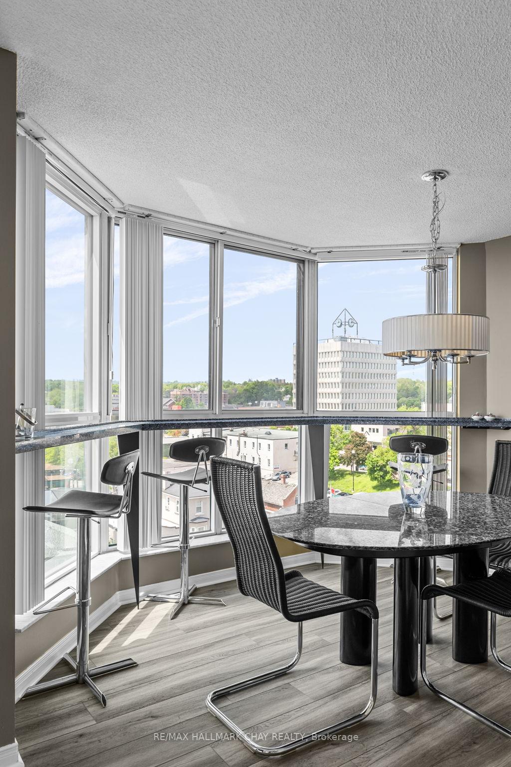 Photo 10 of Unit 906, 140 Dunlop Street E, Barrie, City Centre — HOMEH