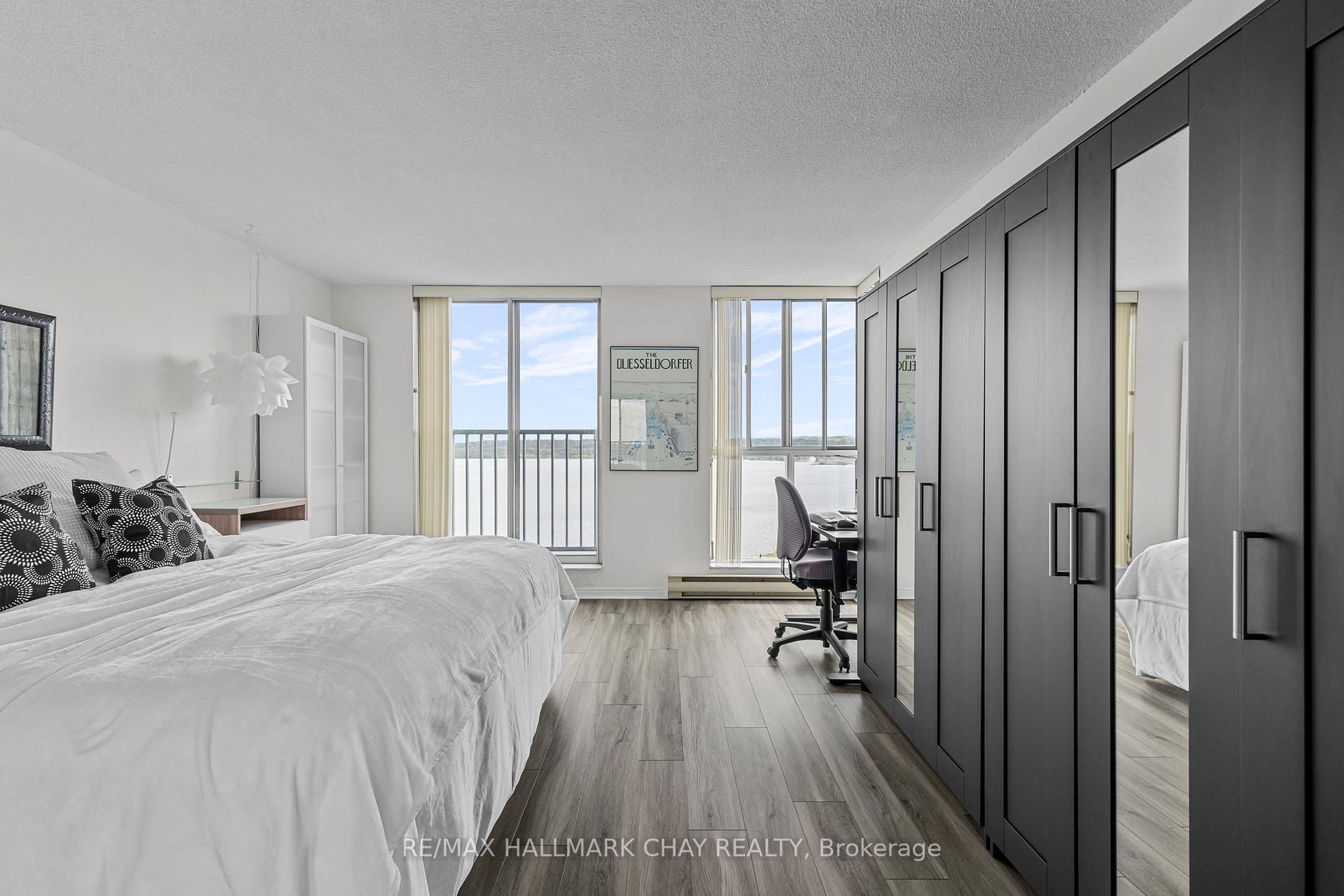 Photo 13 of Unit 906, 140 Dunlop Street E, Barrie, City Centre — HOMEH