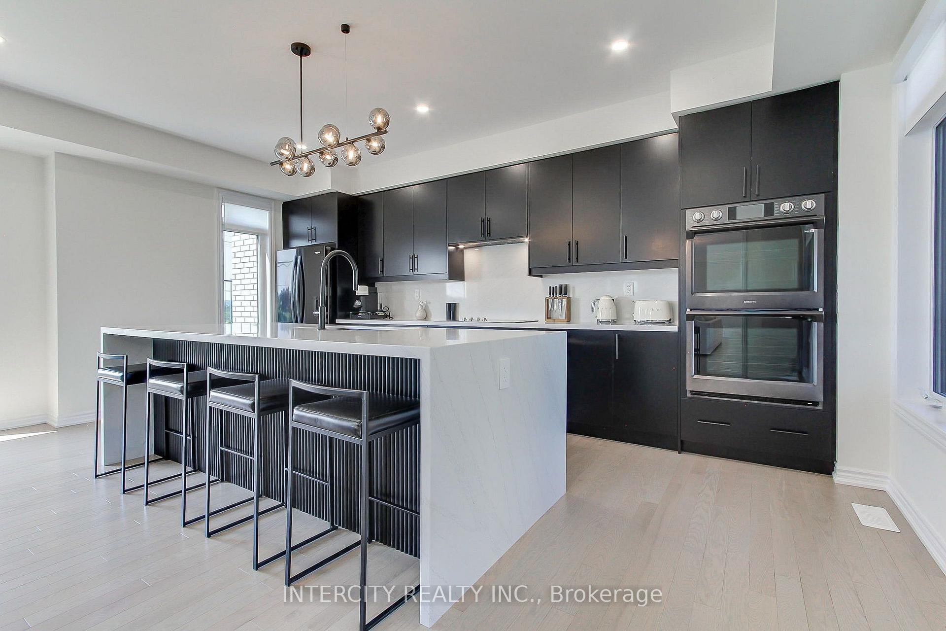 Photo 27 of 130 Blick Crescent, Aurora, Bayview Northeast — HOMEH