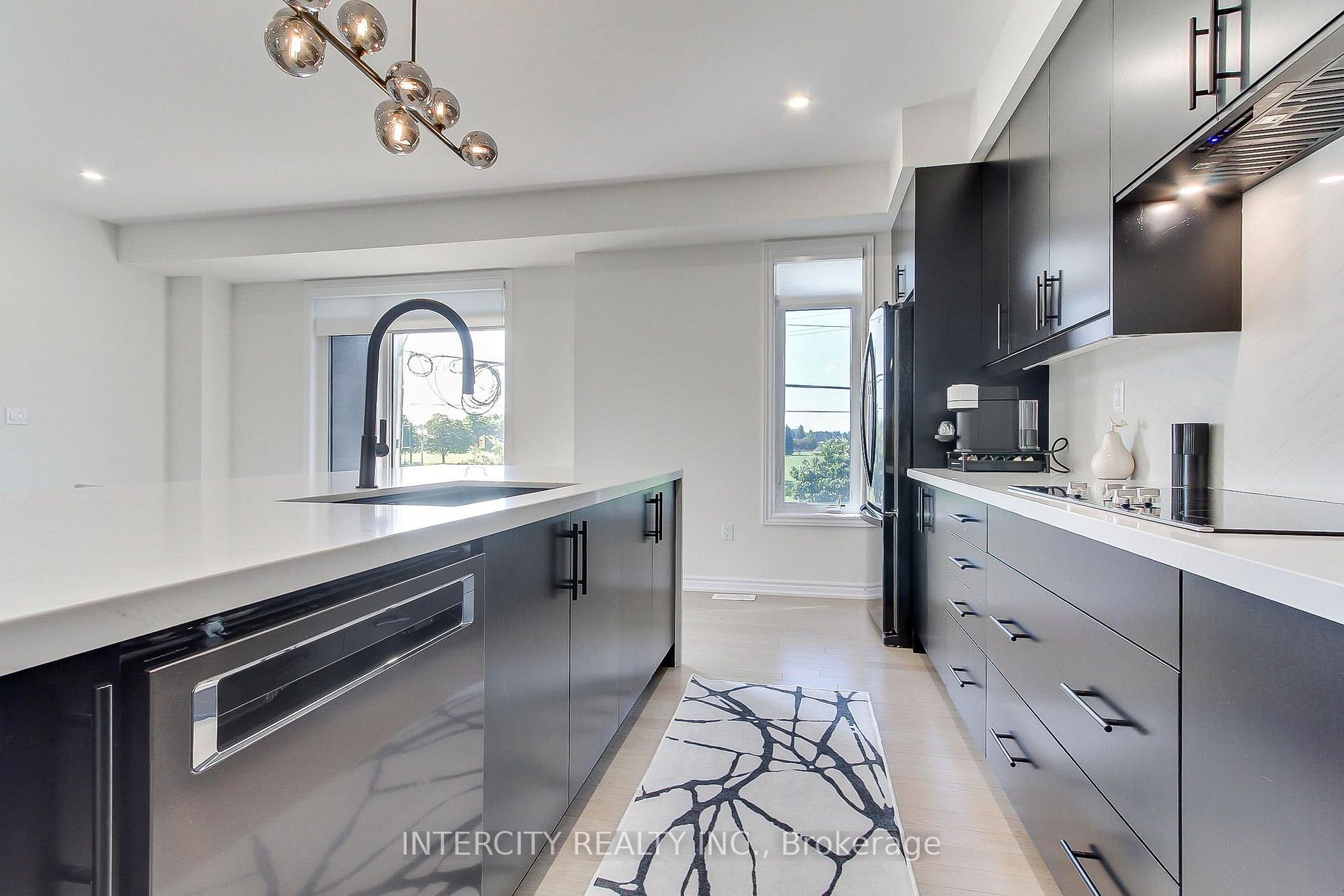 Photo 28 of 130 Blick Crescent, Aurora, Bayview Northeast — HOMEH