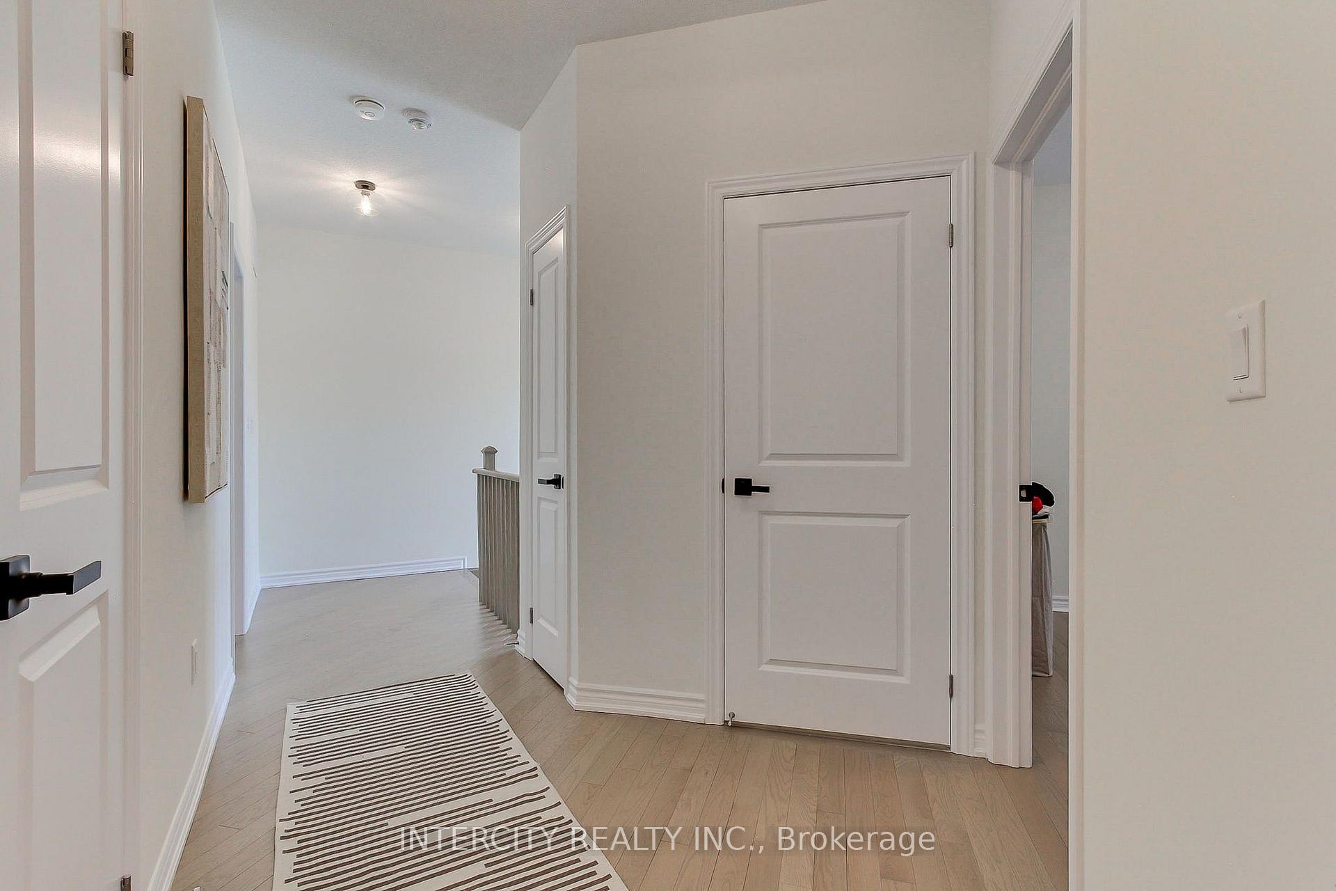 Photo 36 of 130 Blick Crescent, Aurora, Bayview Northeast — HOMEH