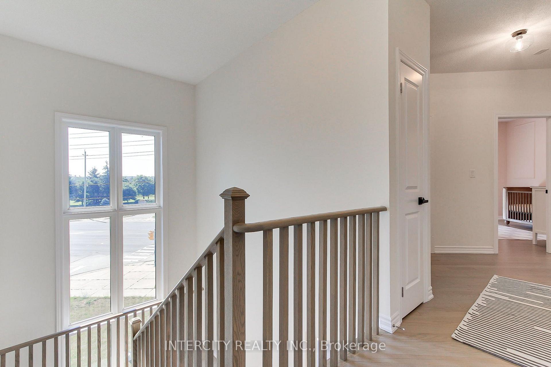Photo 35 of 130 Blick Crescent, Aurora, Bayview Northeast — HOMEH
