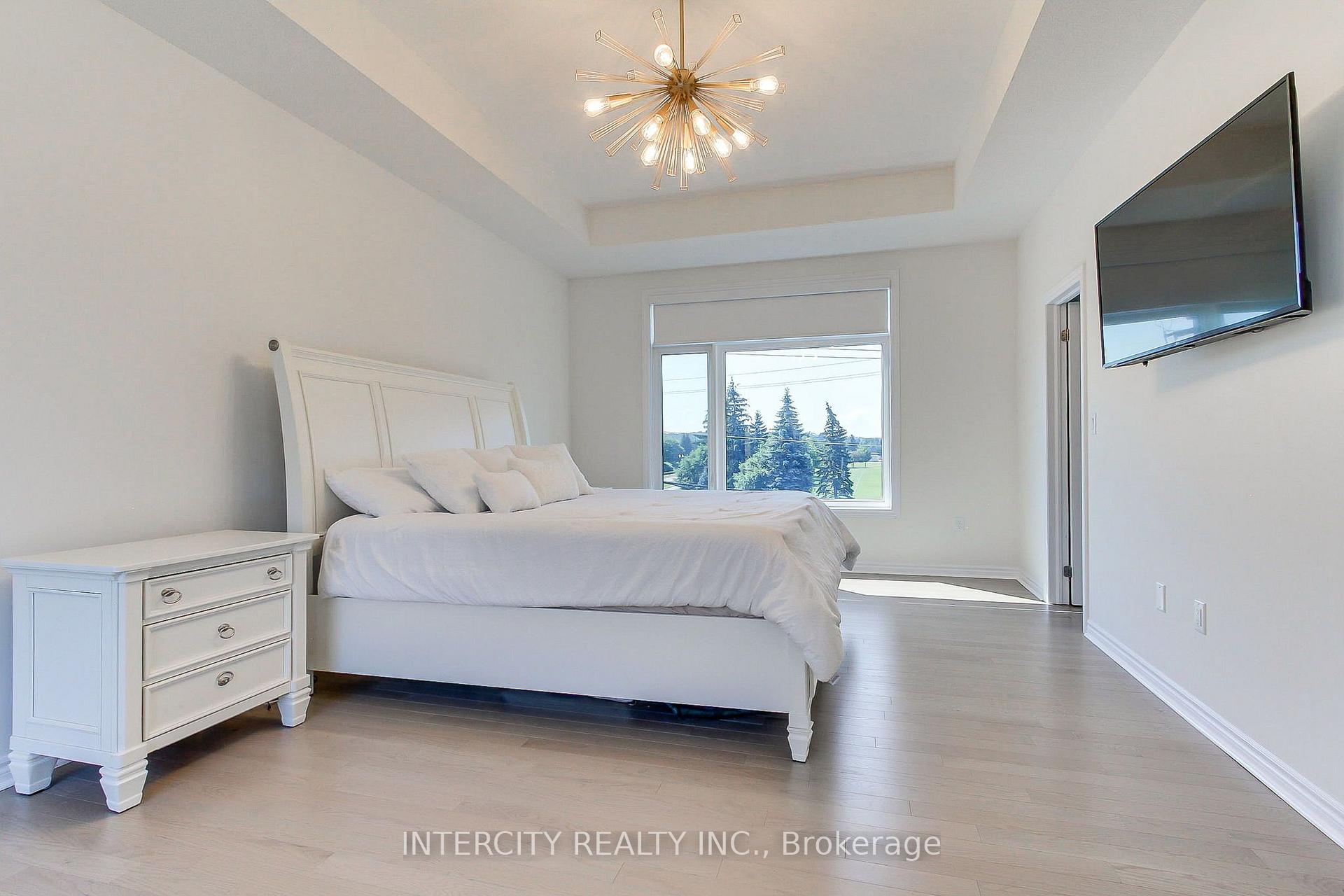 Photo 38 of 130 Blick Crescent, Aurora, Bayview Northeast — HOMEH