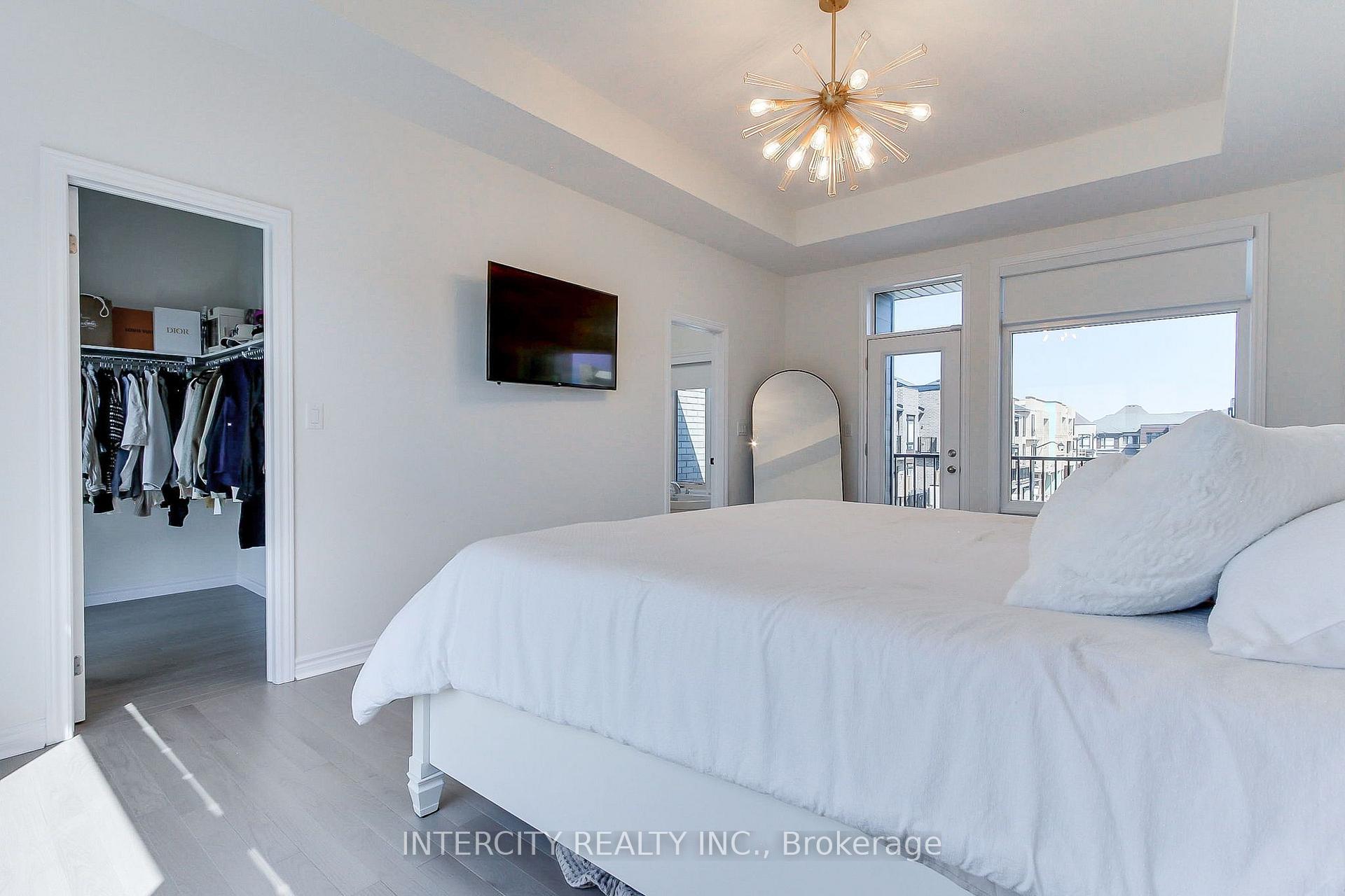 Photo 41 of 130 Blick Crescent, Aurora, Bayview Northeast — HOMEH