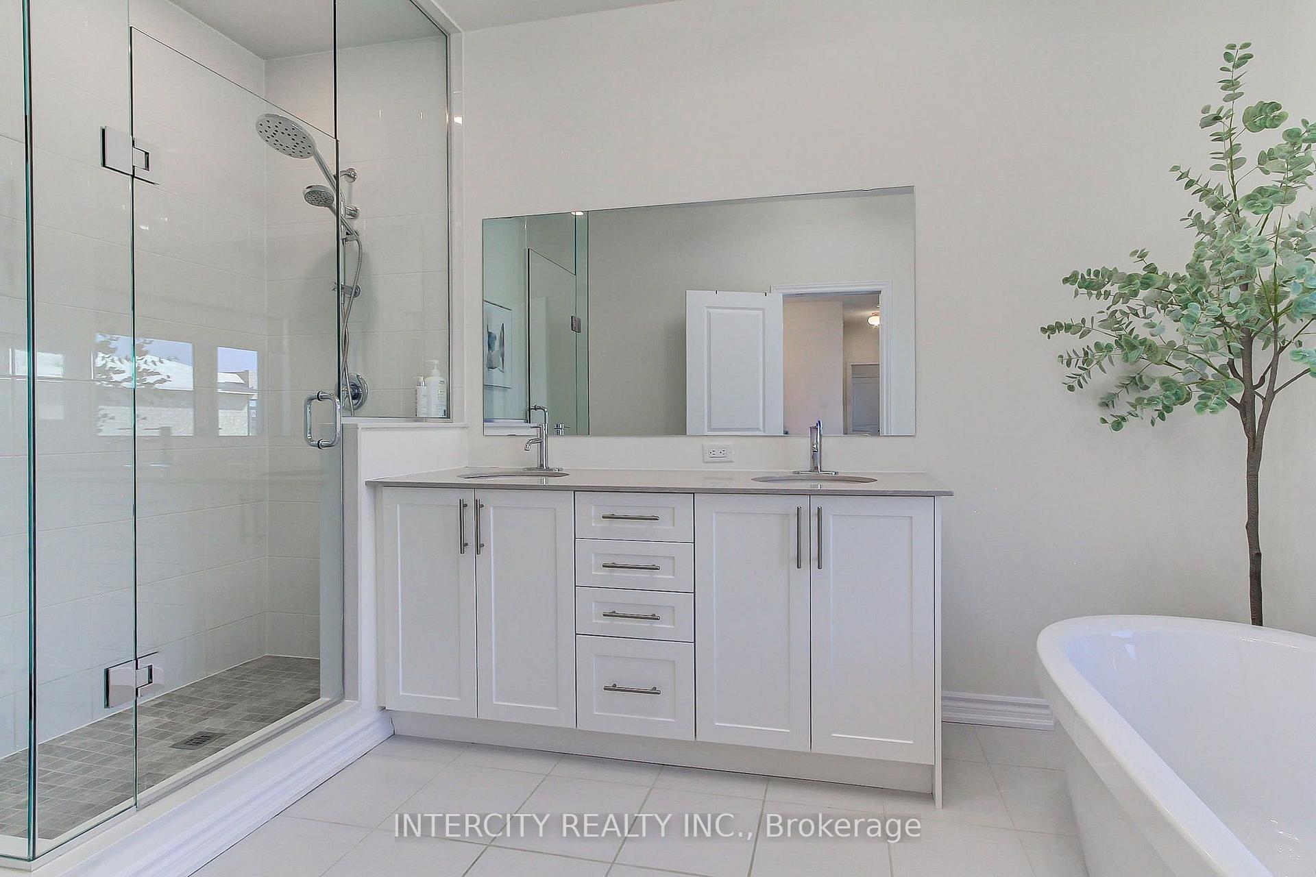 Photo 43 of 130 Blick Crescent, Aurora, Bayview Northeast — HOMEH