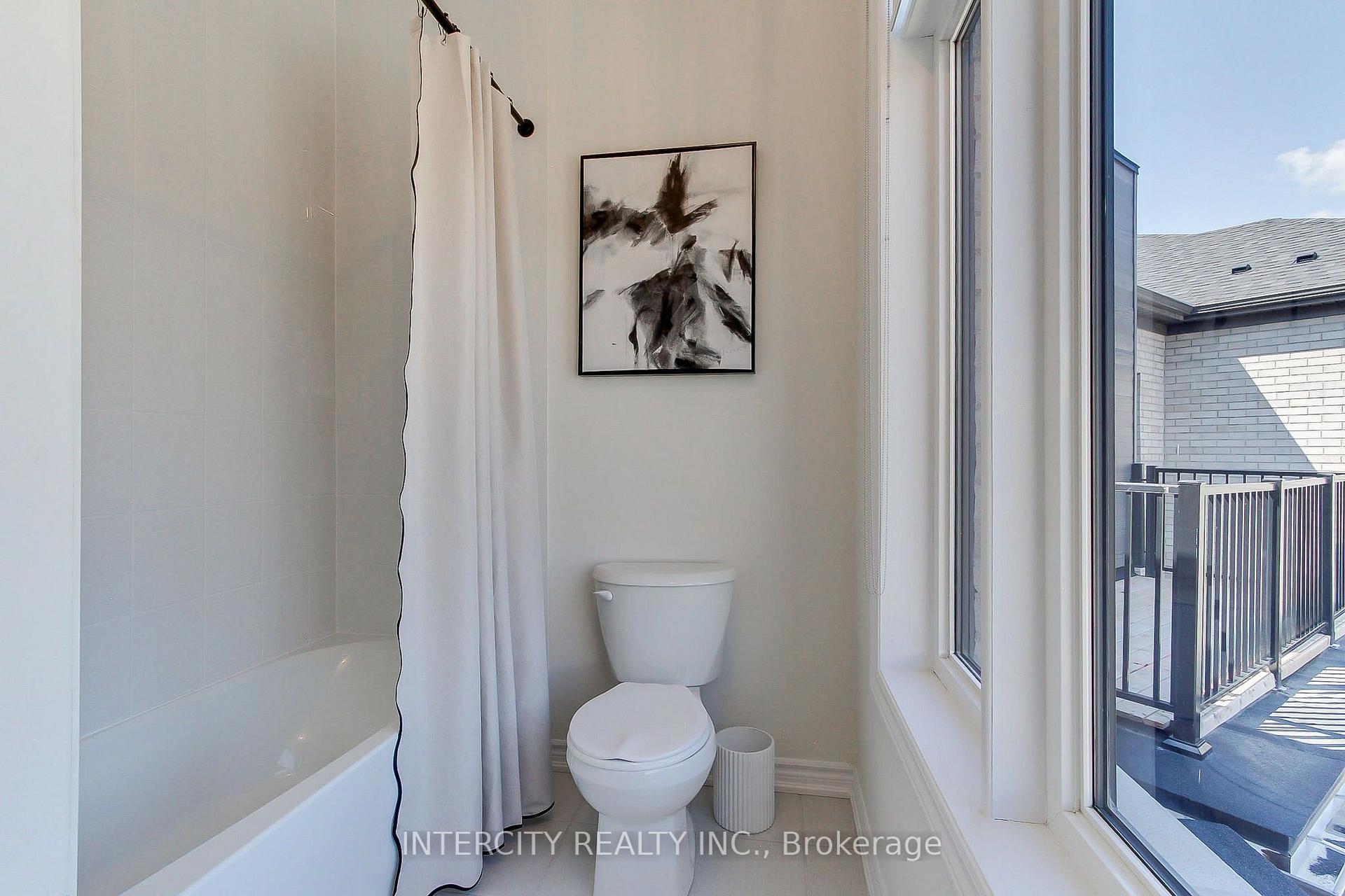 Photo 49 of 130 Blick Crescent, Aurora, Bayview Northeast — HOMEH