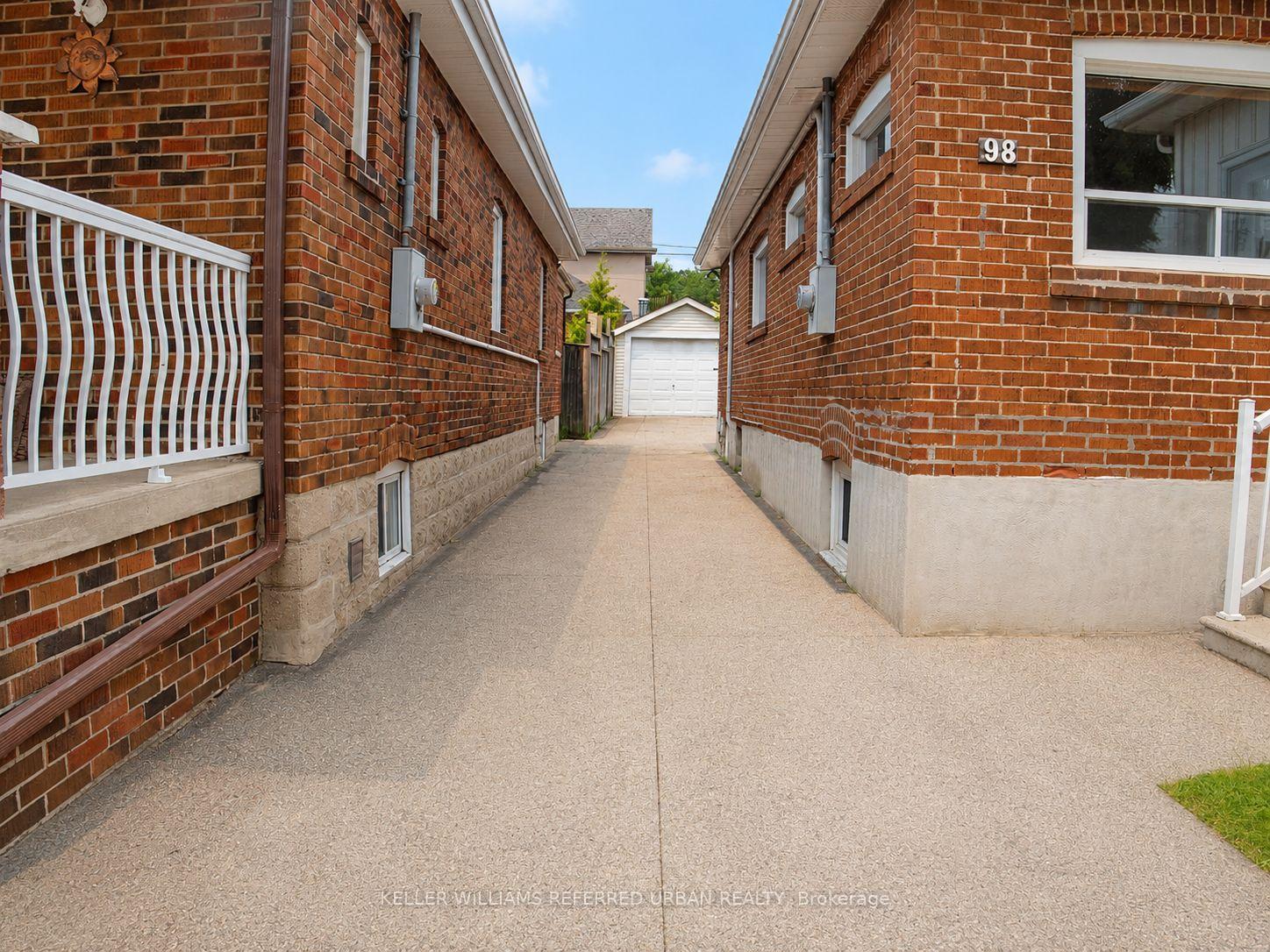 Photo 2 of 98 Foxwell Street, Toronto, Rockcliffe-Smythe — HOMEH