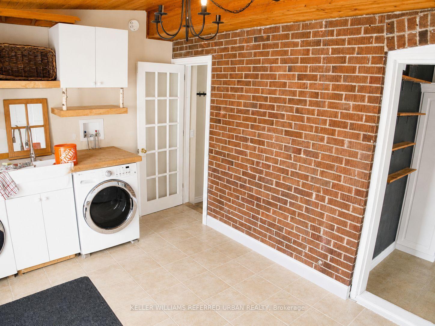 Photo 12 of 98 Foxwell Street, Toronto, Rockcliffe-Smythe — HOMEH