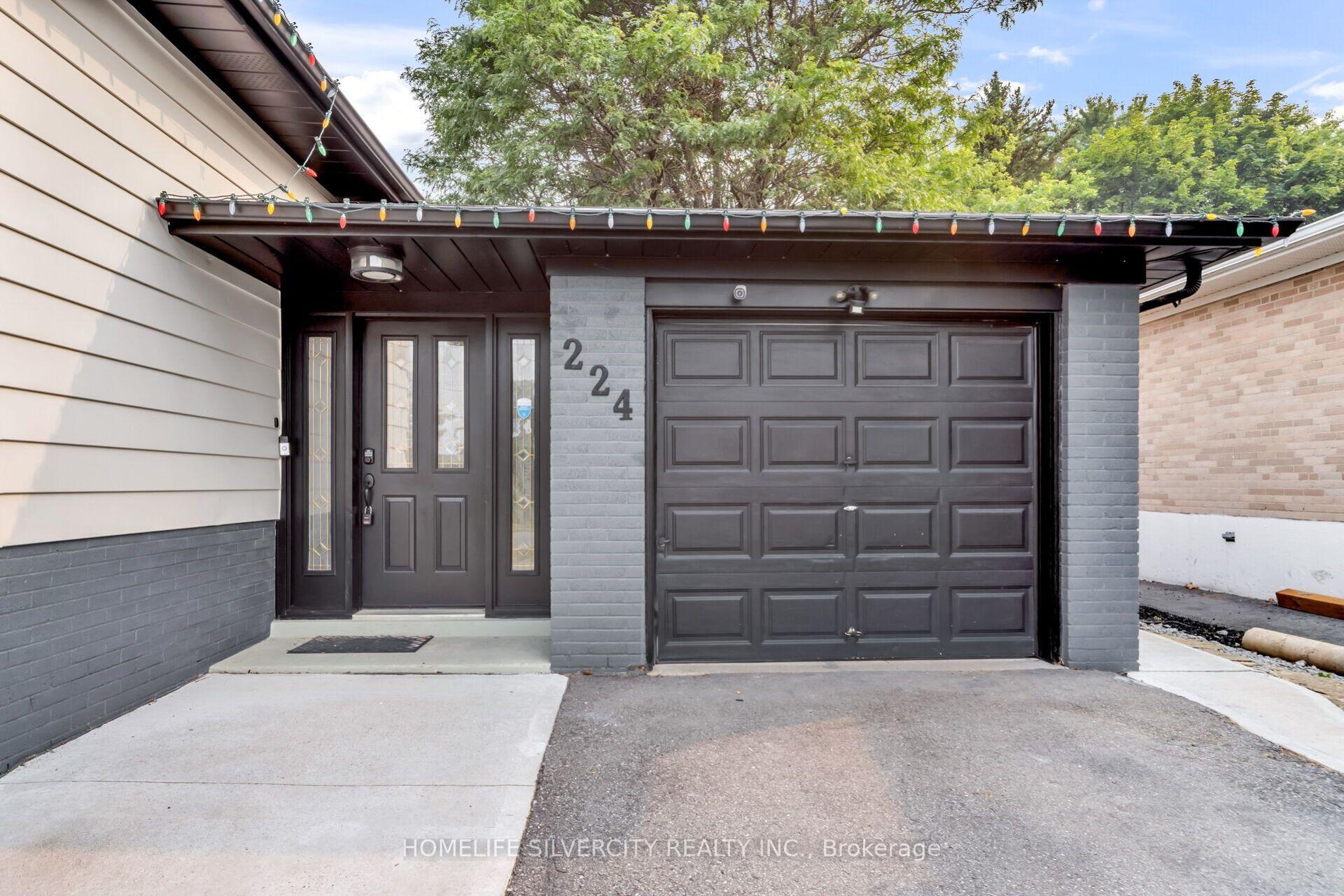 Photo 4 of 224 Delrex Boulevard, Halton Hills, Georgetown — HOMEH