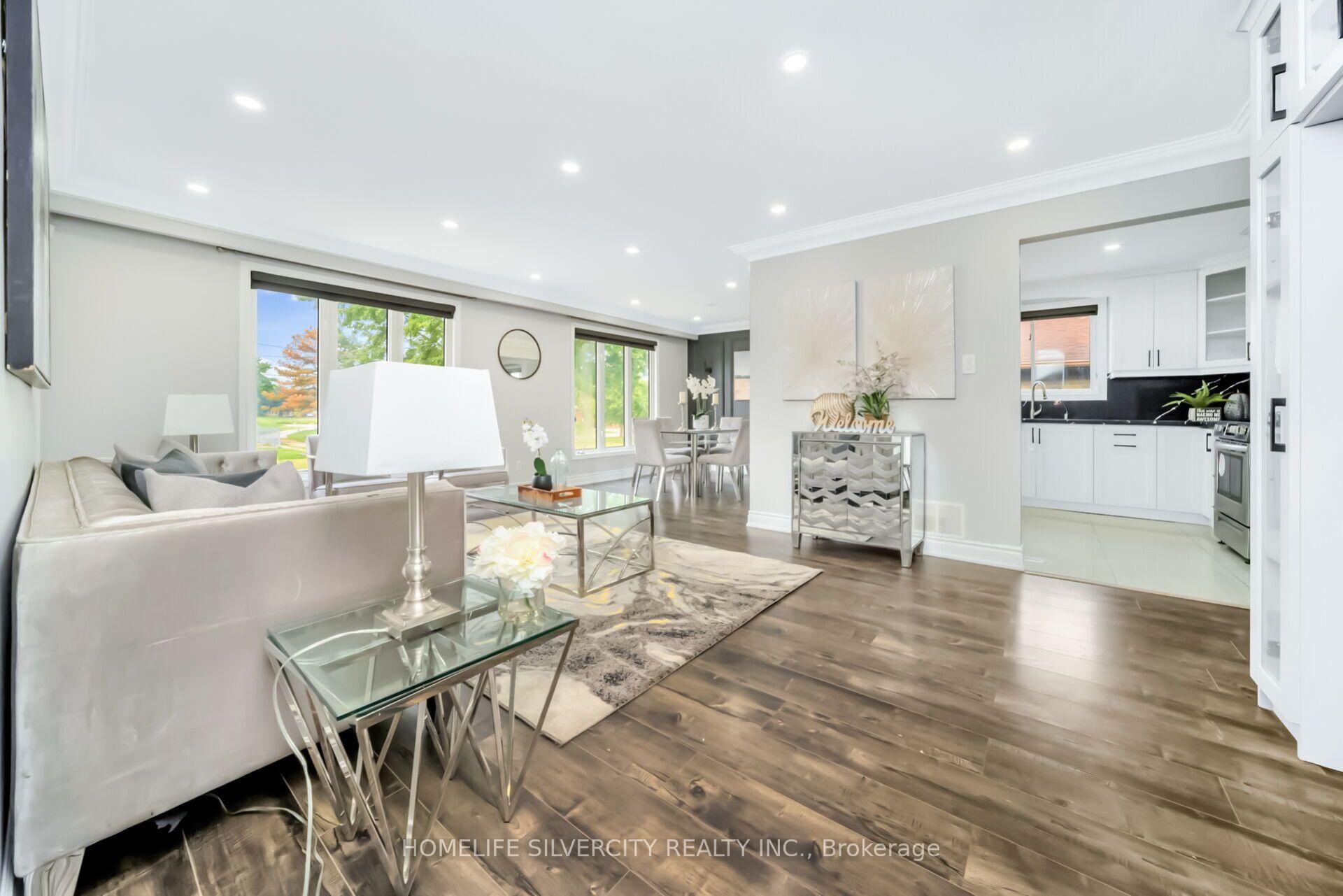 Photo 7 of 224 Delrex Boulevard, Halton Hills, Georgetown — HOMEH