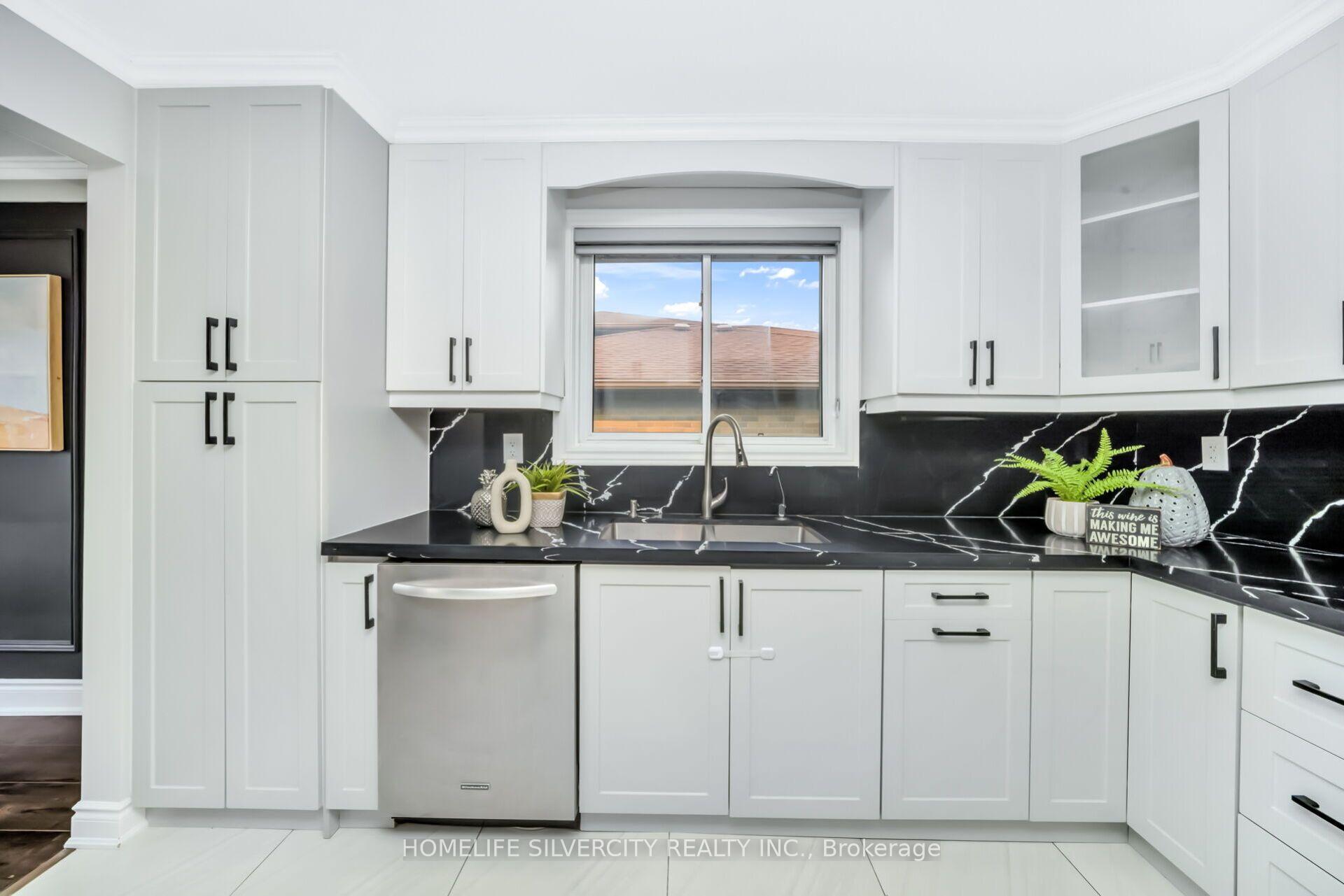 Photo 17 of 224 Delrex Boulevard, Halton Hills, Georgetown — HOMEH