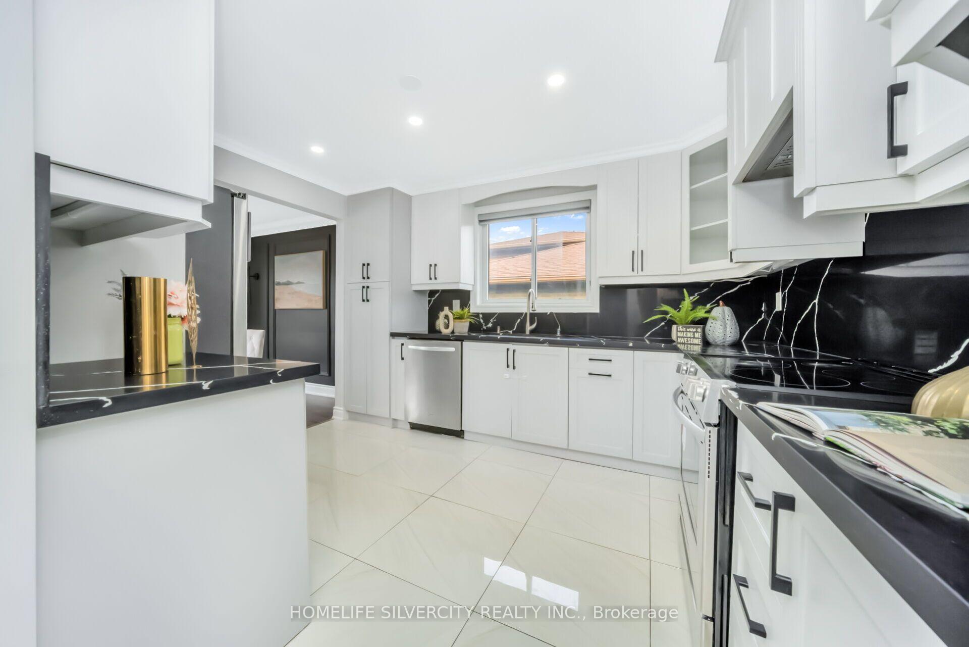 Photo 19 of 224 Delrex Boulevard, Halton Hills, Georgetown — HOMEH