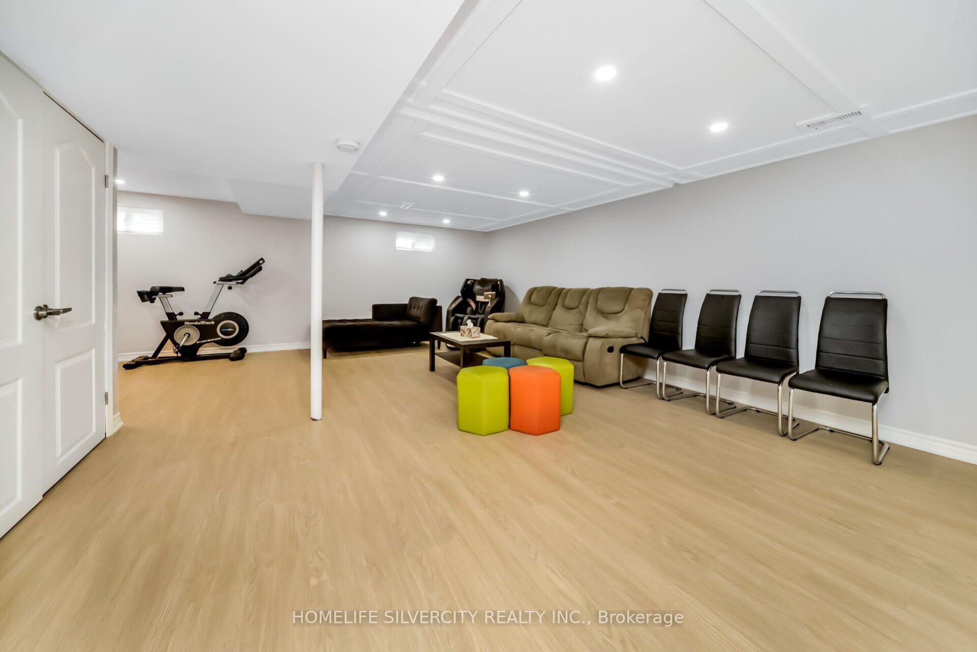 Photo 35 of 224 Delrex Boulevard, Halton Hills, Georgetown — HOMEH