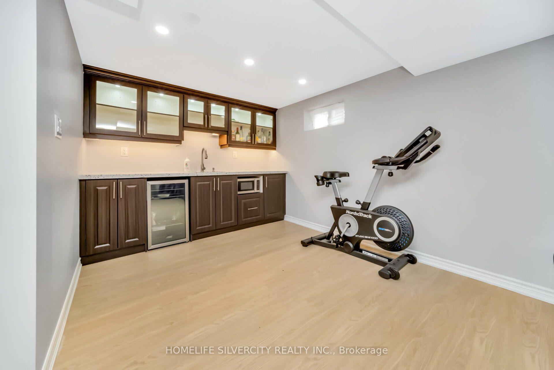 Photo 36 of 224 Delrex Boulevard, Halton Hills, Georgetown — HOMEH
