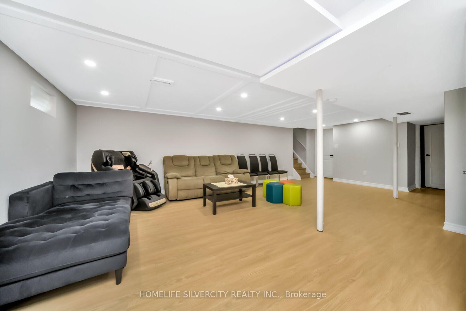 Photo 38 of 224 Delrex Boulevard, Halton Hills, Georgetown — HOMEH