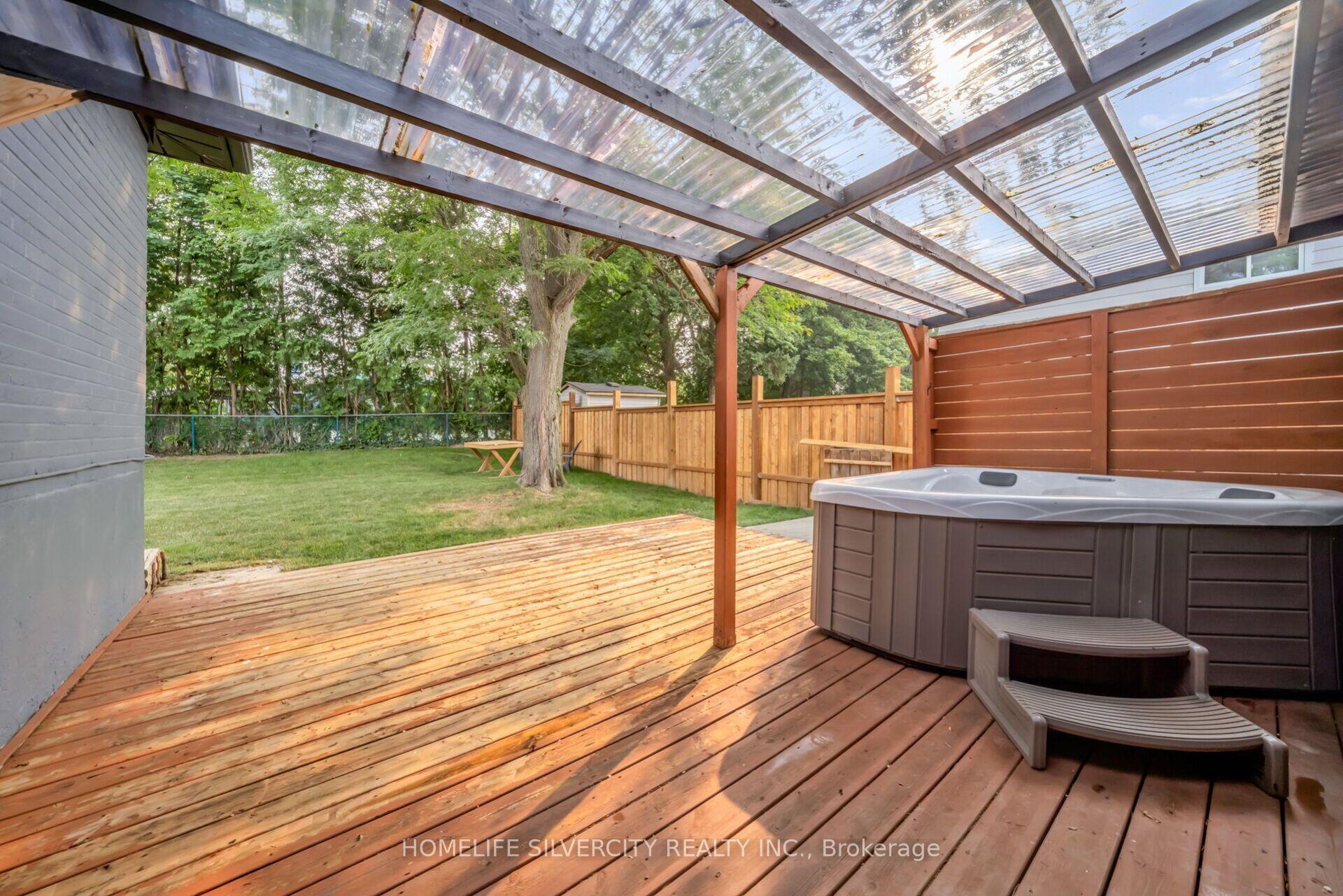 Photo 48 of 224 Delrex Boulevard, Halton Hills, Georgetown — HOMEH