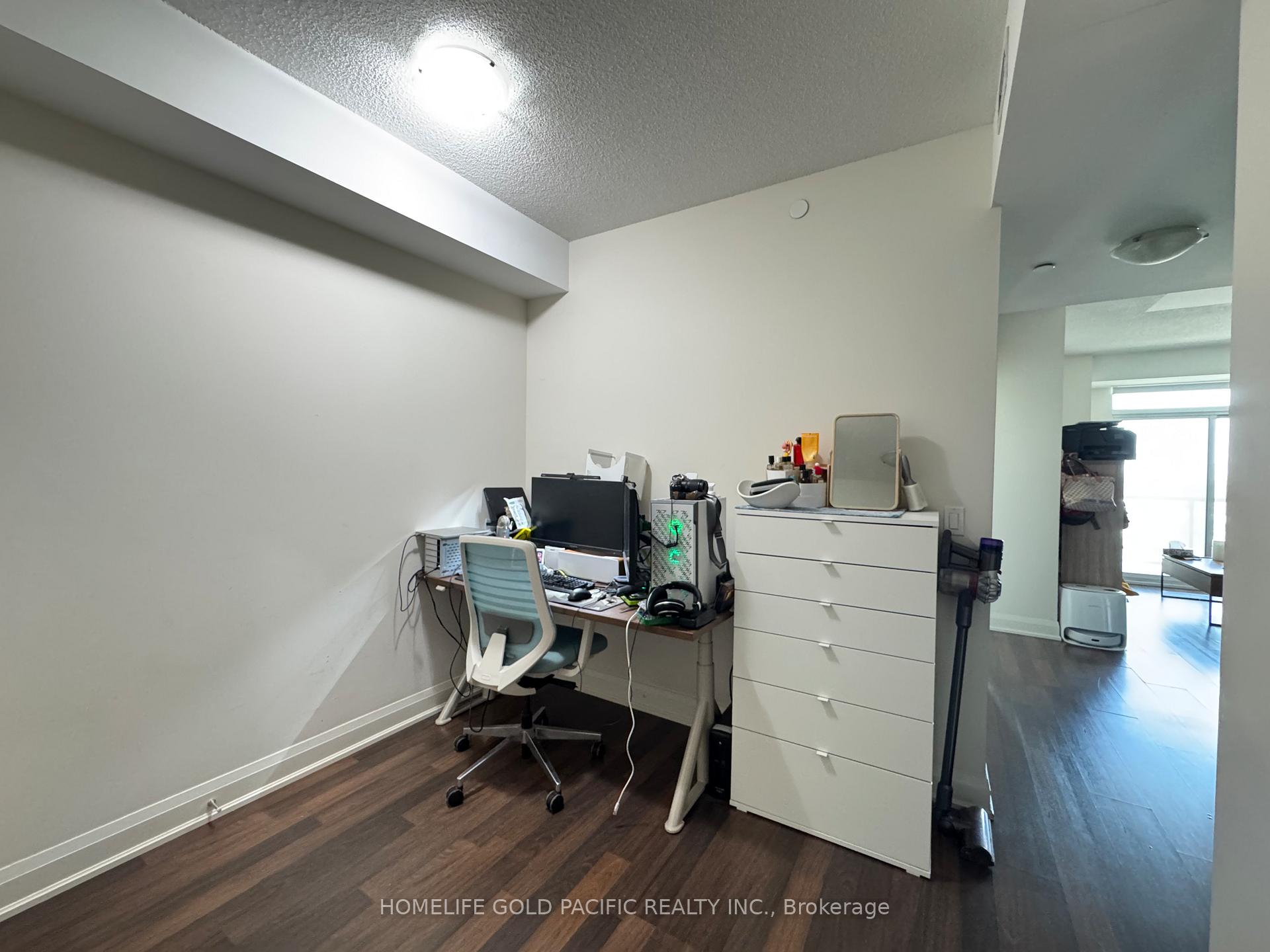 Photo 8 of Unit 1115, 68 Canterbury Place, North York, Willowdale West — HOMEH