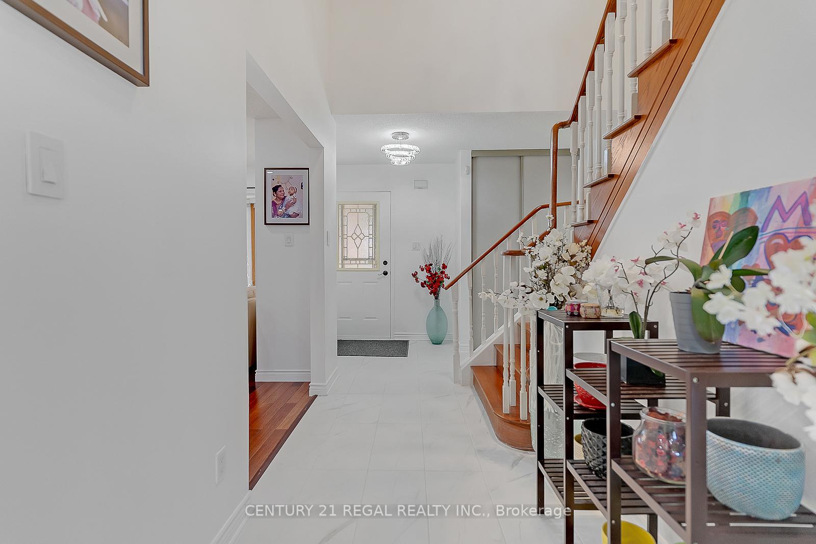 Photo 13 of 28 Upland Drive, Whitby, Blue Grass Meadows — HOMEH