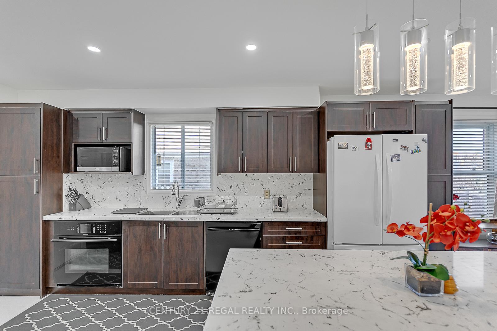 Photo 20 of 28 Upland Drive, Whitby, Blue Grass Meadows — HOMEH