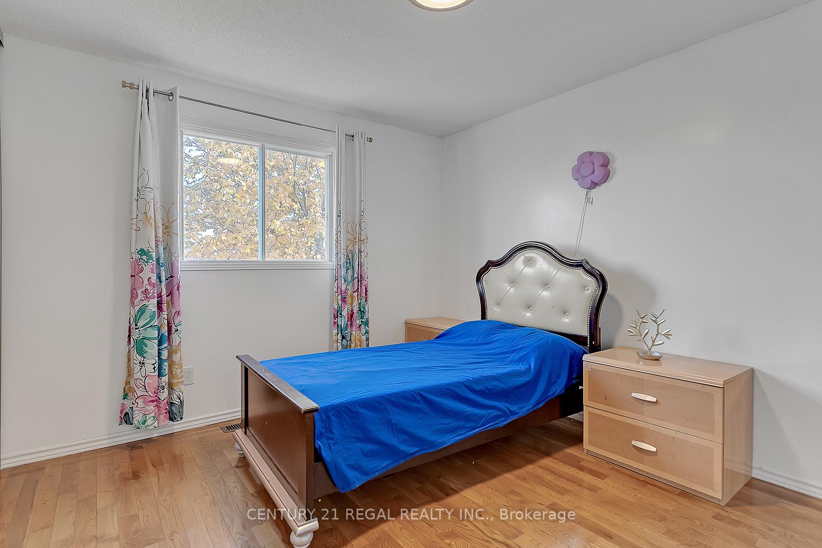 Photo 32 of 28 Upland Drive, Whitby, Blue Grass Meadows — HOMEH