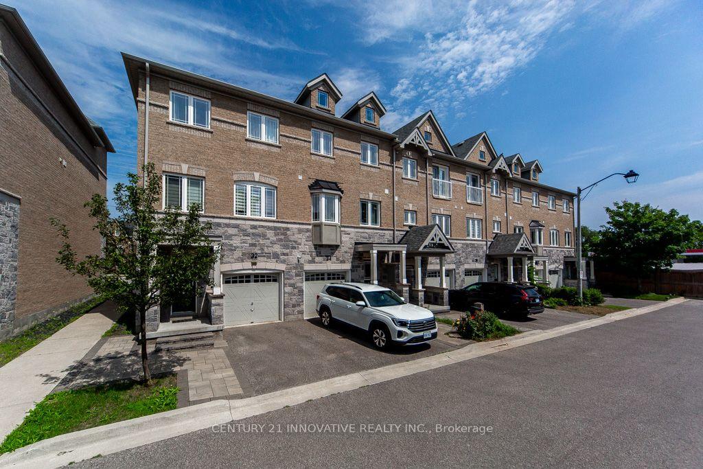 Photo 1 of 40 Waterstone Way, Whitby, Williamsburg — HOMEH