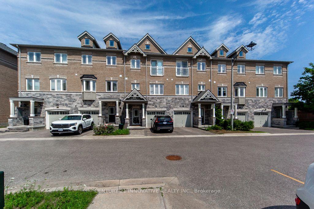Photo 2 of 40 Waterstone Way, Whitby, Williamsburg — HOMEH