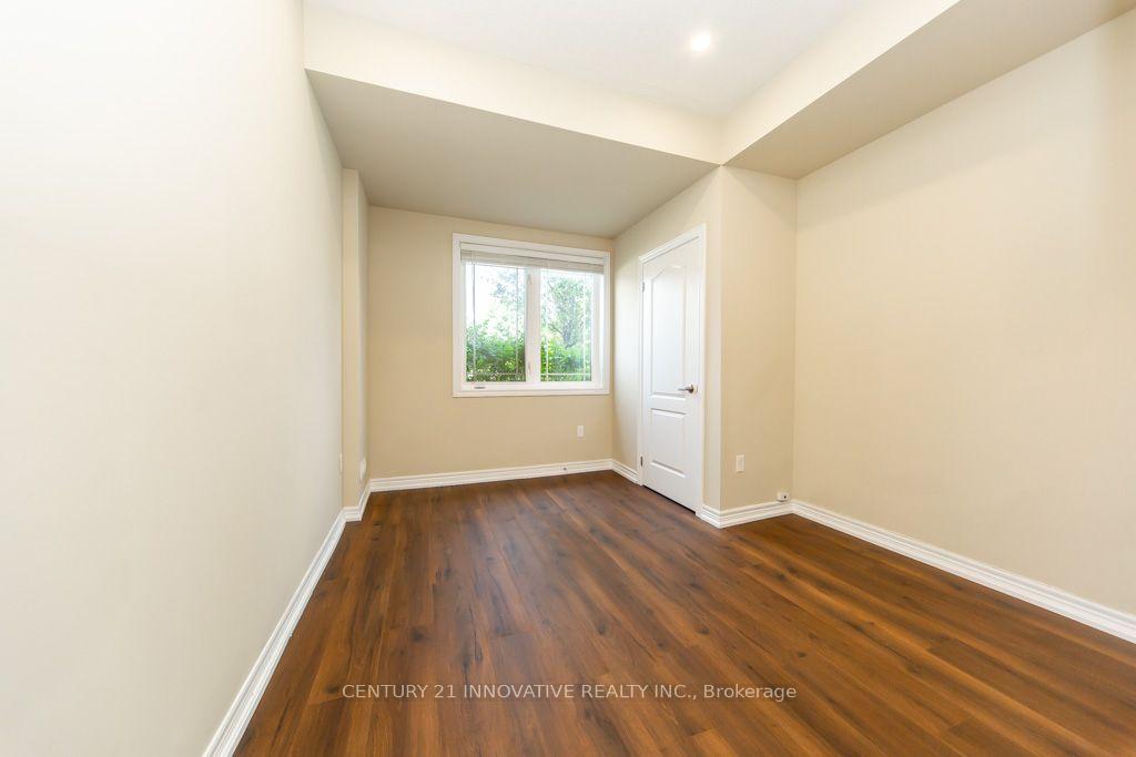 Photo 12 of 40 Waterstone Way, Whitby, Williamsburg — HOMEH