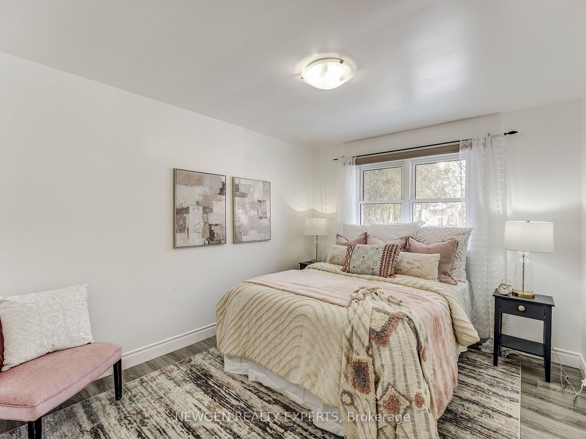 Photo 18 of 30 Linton Avenue E, Ajax, Central West — HOMEH