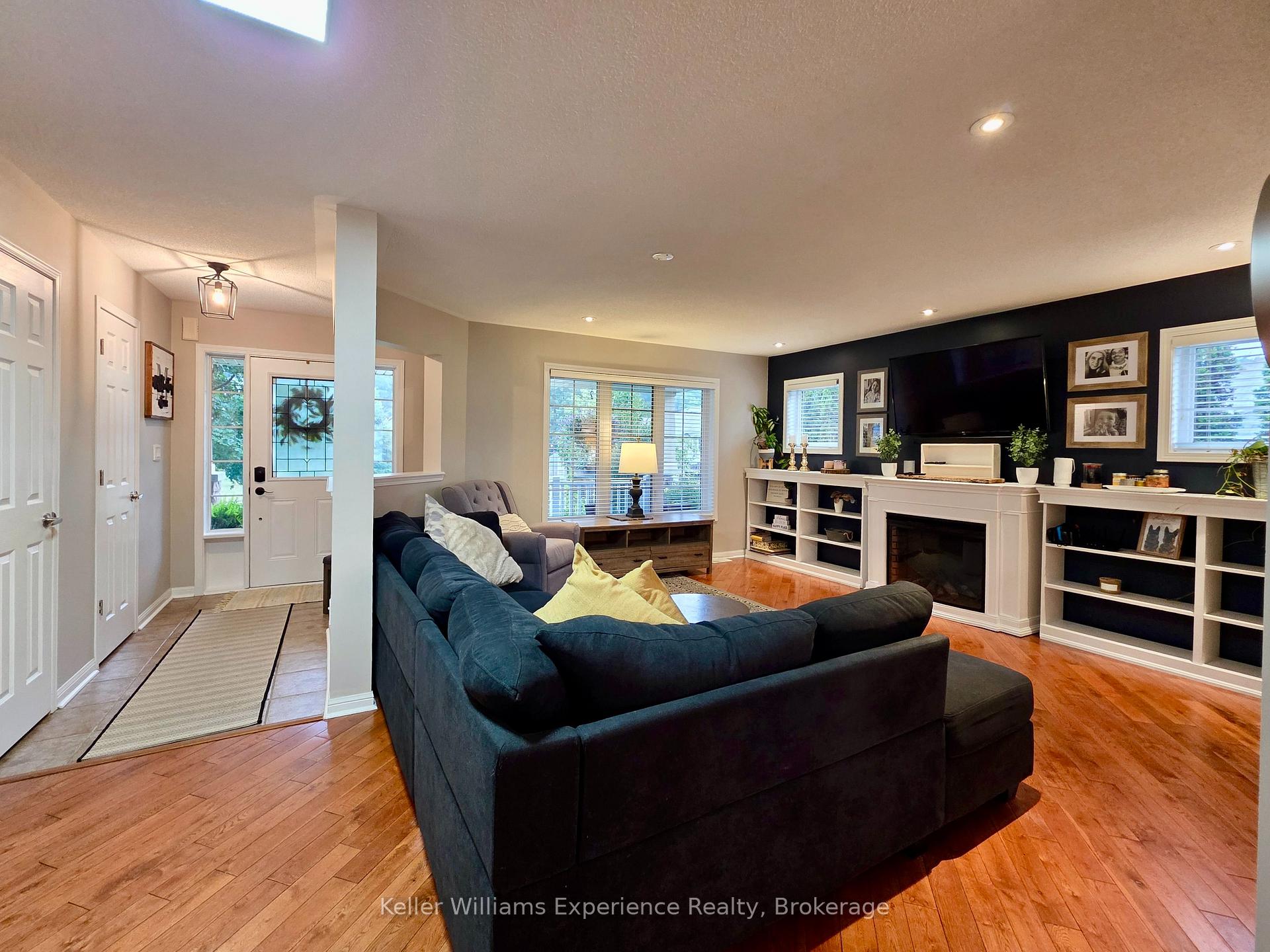 Photo 9 of 22 Rosemead Close, Bracebridge, Macaulay — HOMEH
