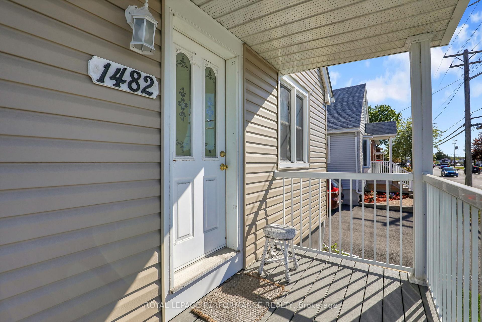 Photo 4 of 1482 Laperriere Avenue, Ottawa, Carlington — HOMEH