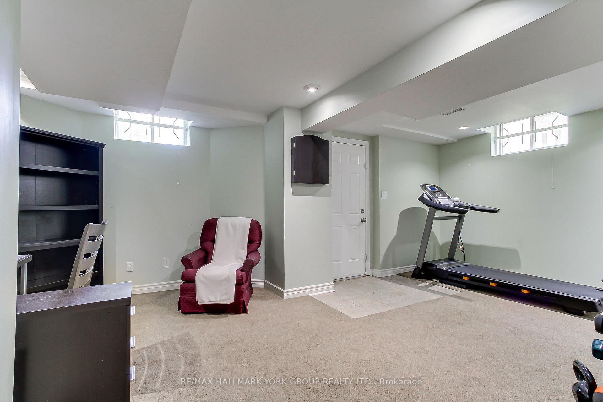 Photo 42 of 571 Goodyear Crescent, Newmarket, Gorham-College Manor — HOMEH