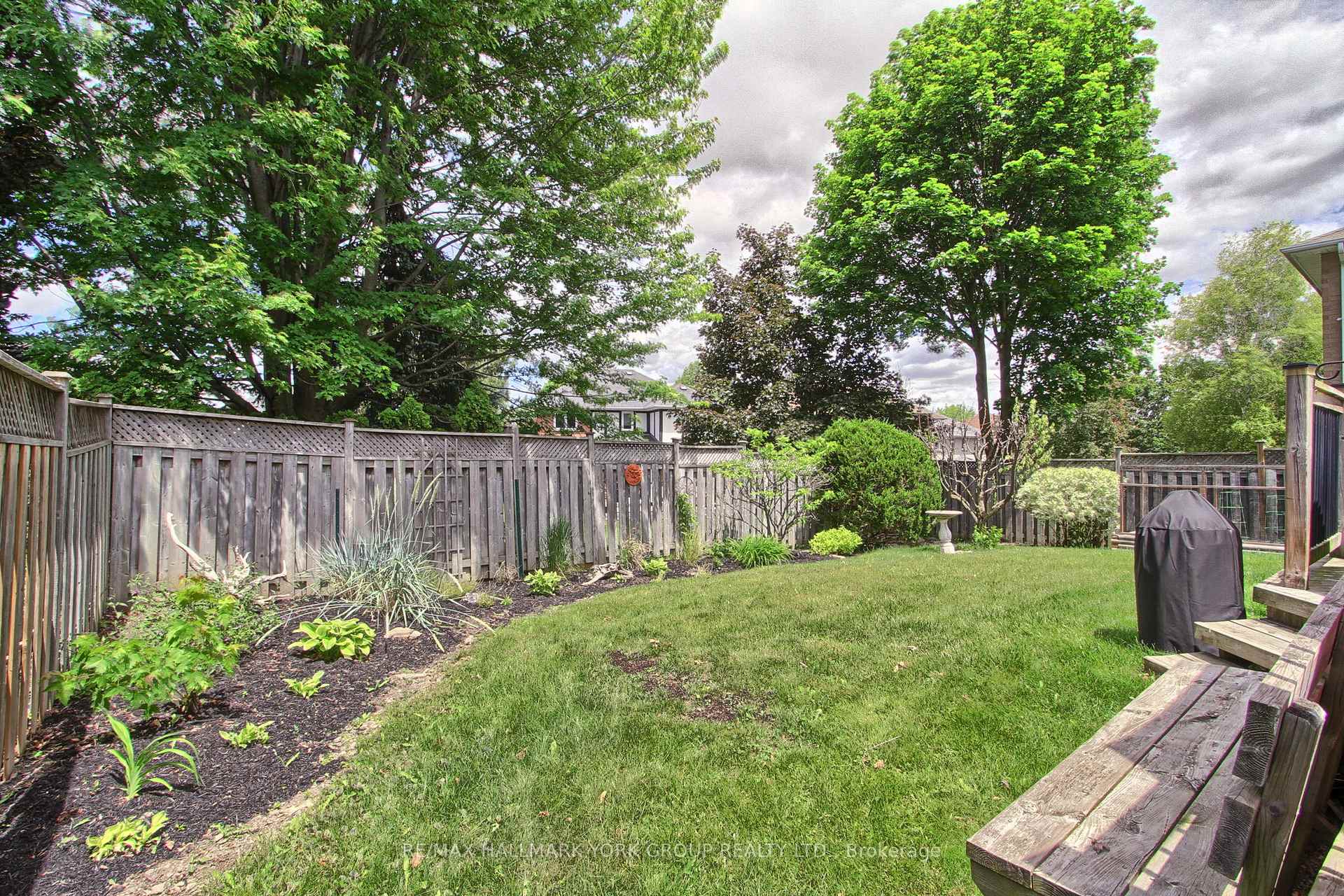 Photo 47 of 571 Goodyear Crescent, Newmarket, Gorham-College Manor — HOMEH