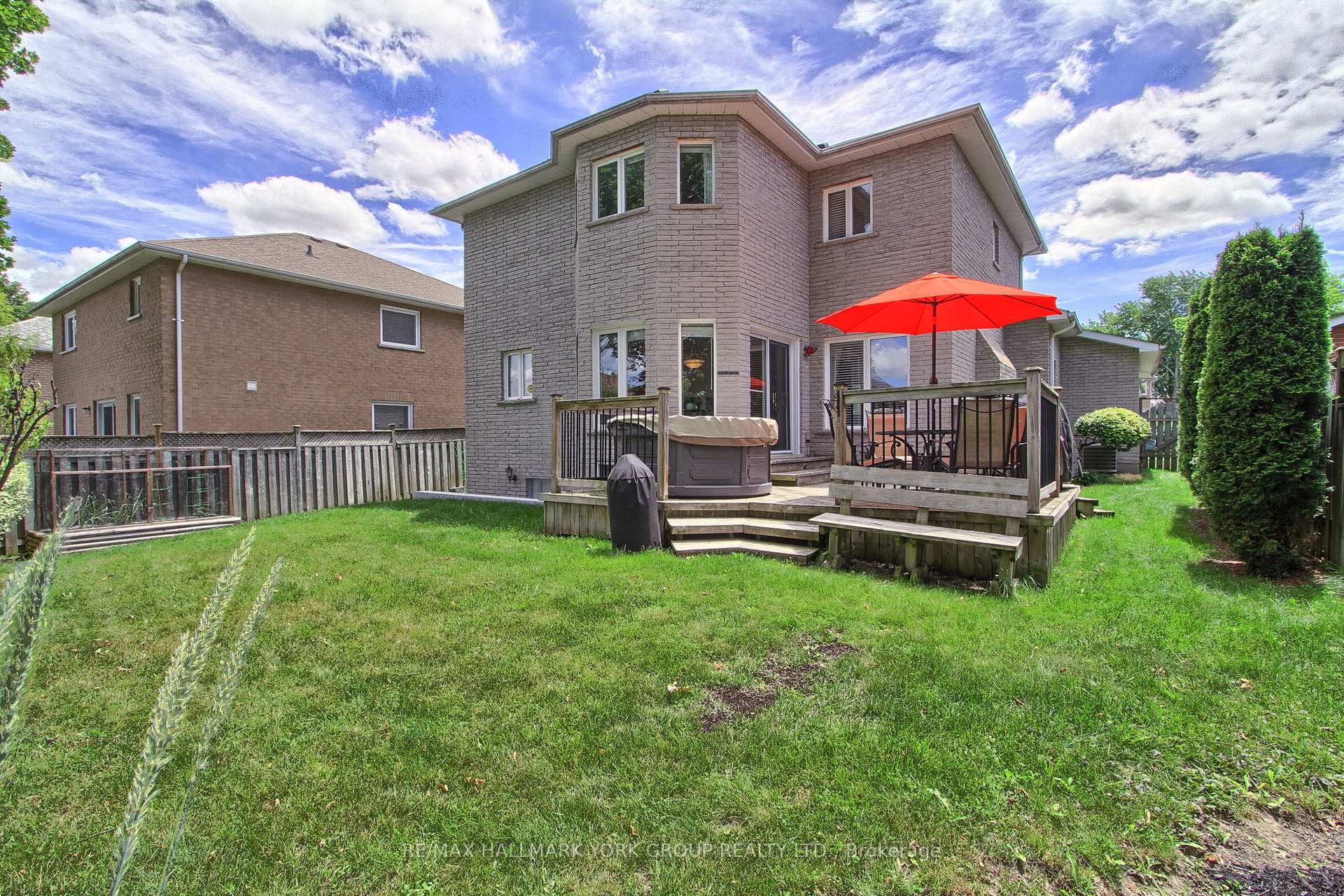 Photo 48 of 571 Goodyear Crescent, Newmarket, Gorham-College Manor — HOMEH