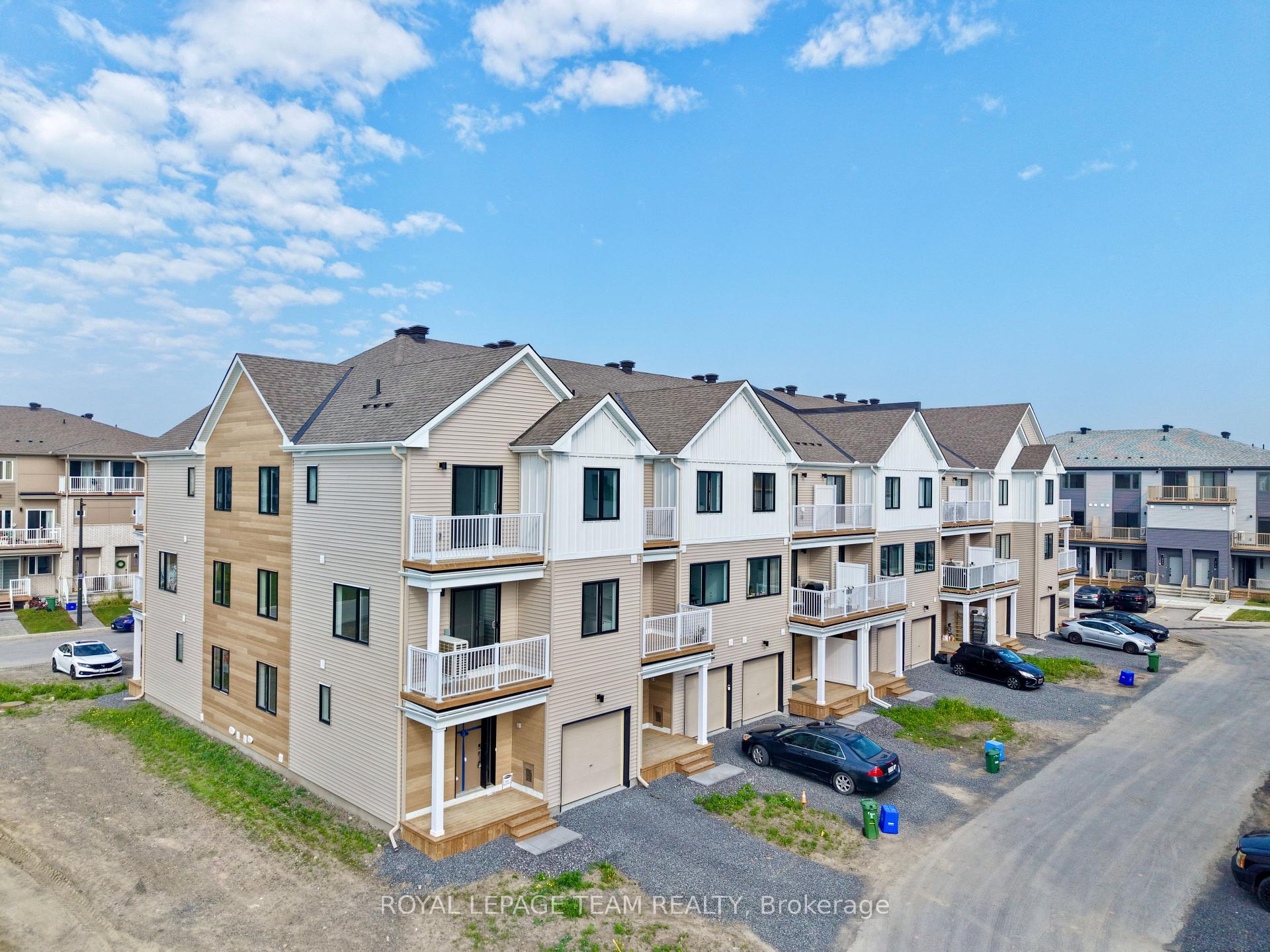 Photo 2 of 512 Celestine Private, Ottawa, Barrhaven - Heritage Park — HOMEH
