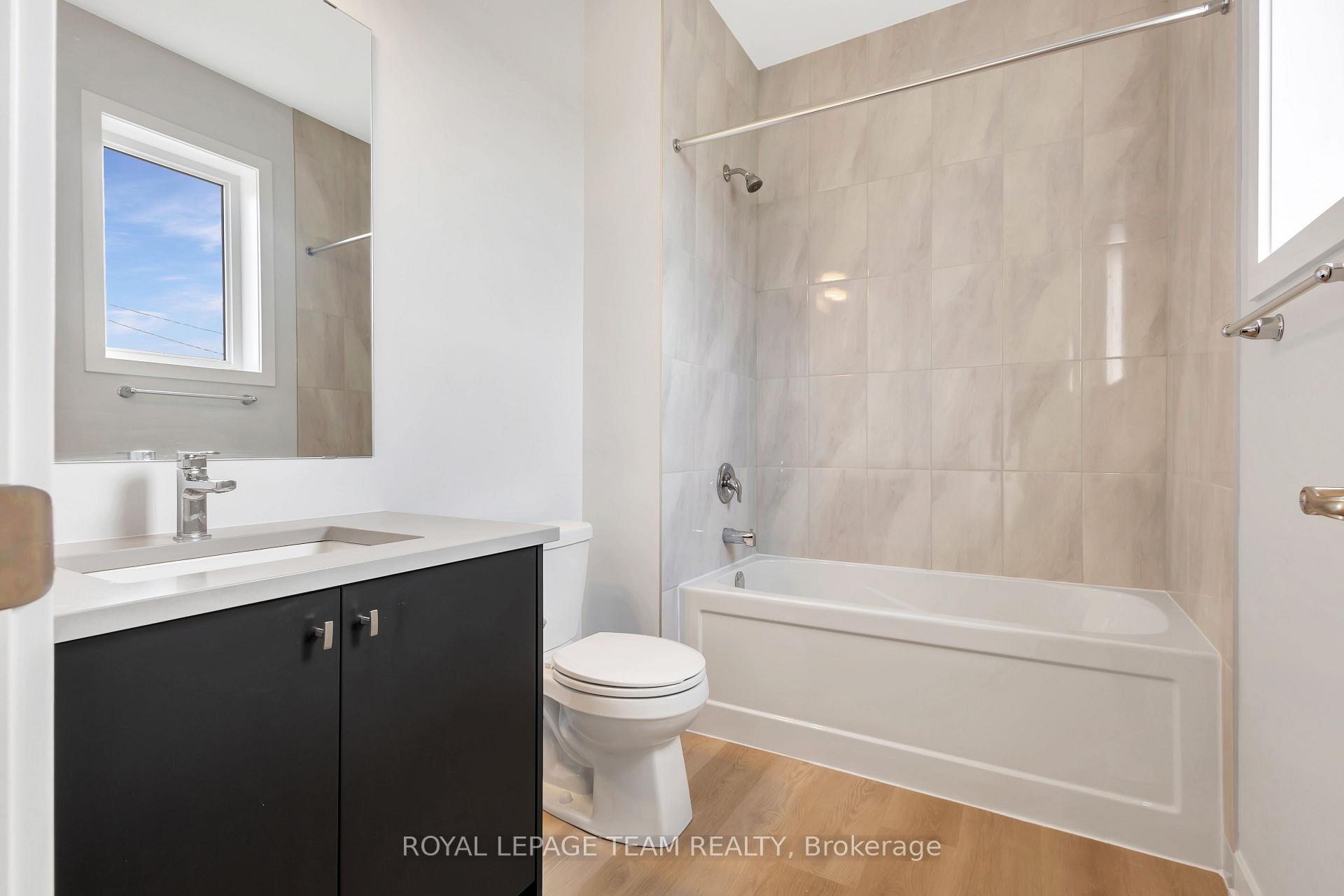 Photo 8 of 512 Celestine Private, Ottawa, Barrhaven - Heritage Park — HOMEH