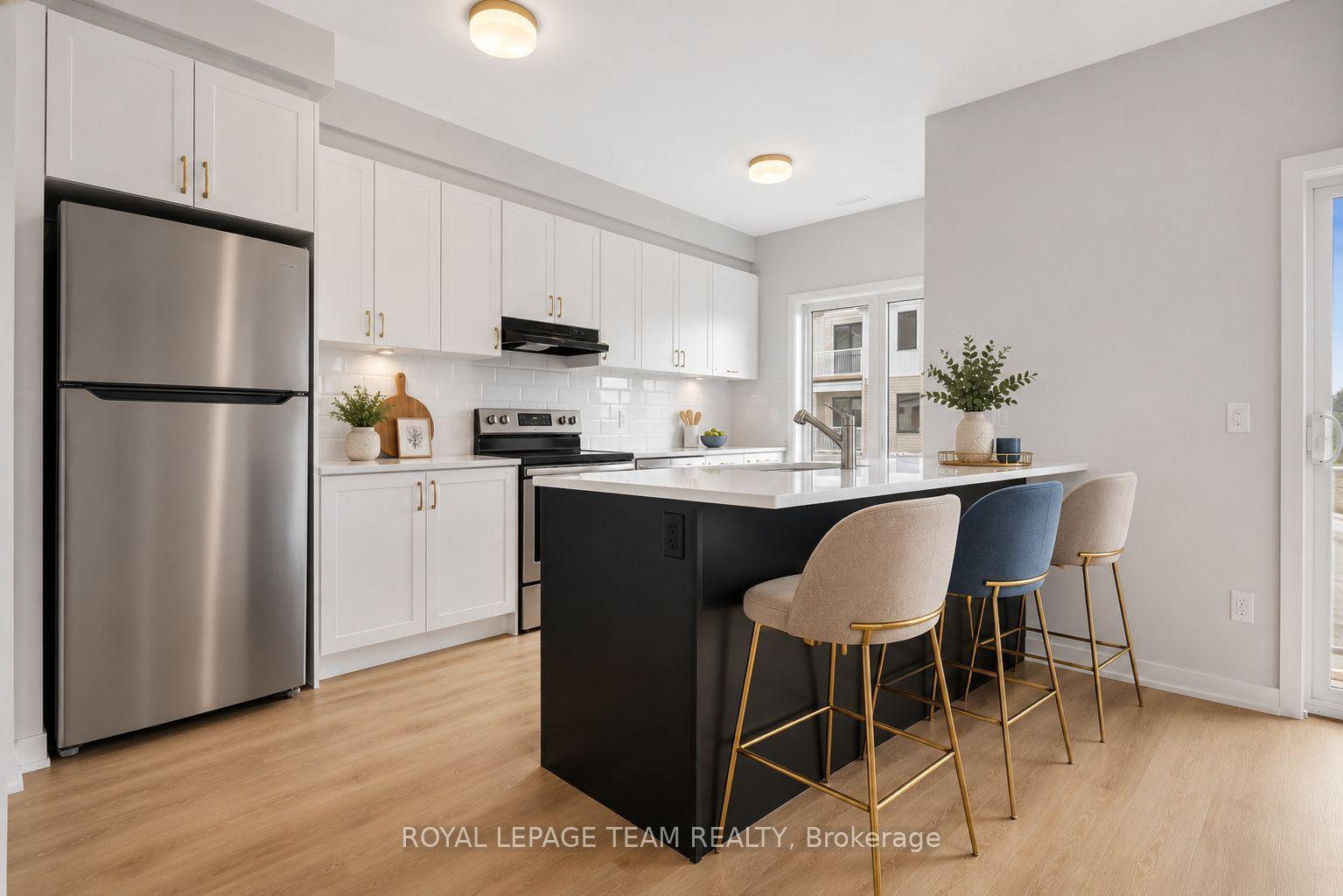 Photo 11 of 512 Celestine Private, Ottawa, Barrhaven - Heritage Park — HOMEH