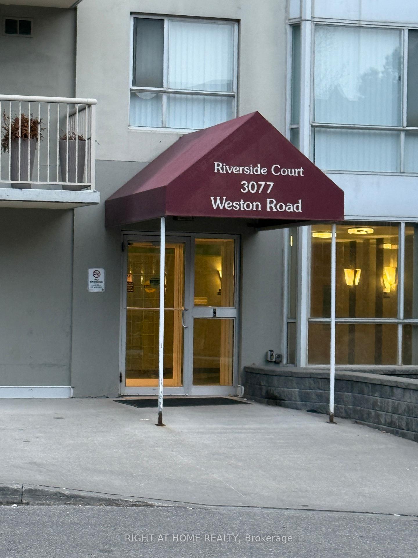 Photo of Unit 1912, 3077 Weston Road N