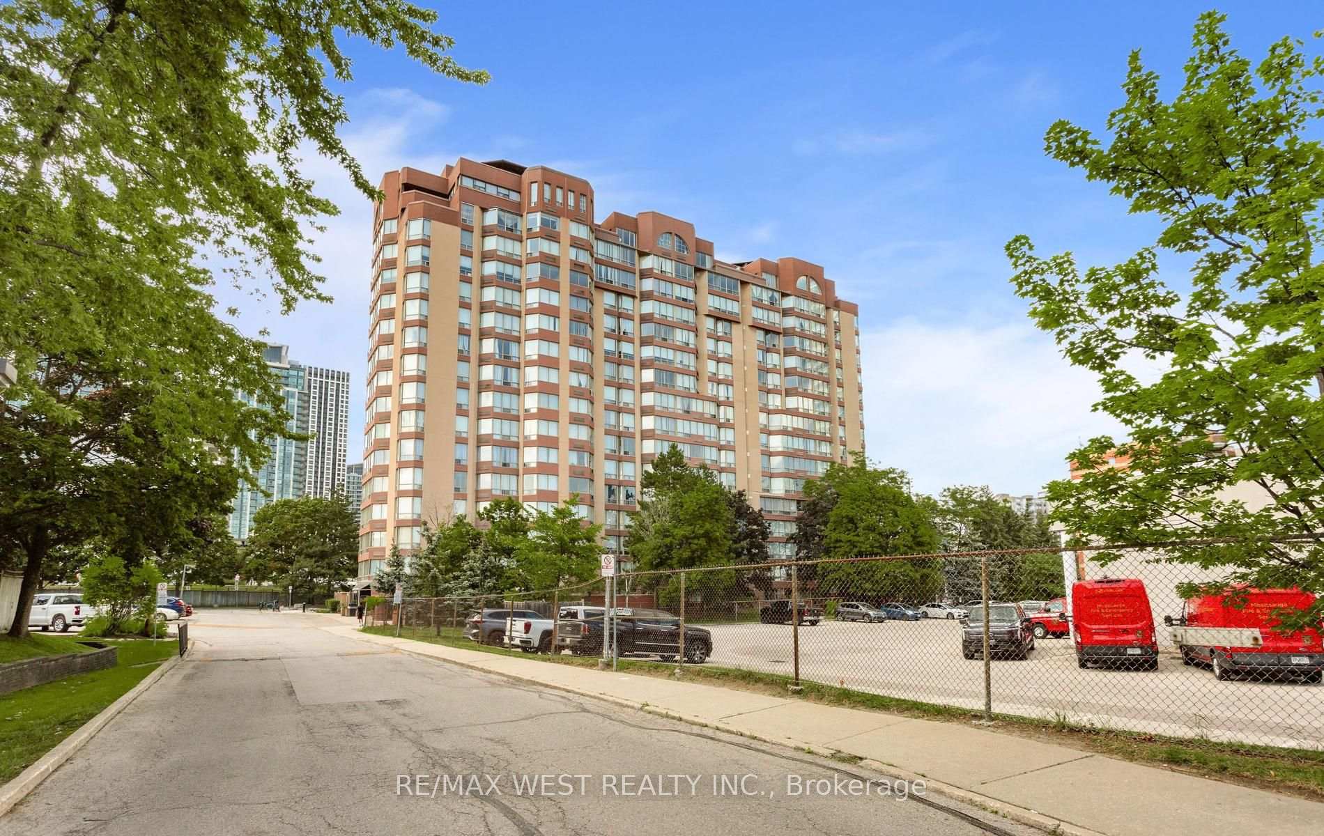 Photo of Unit 1410, 25 Fairview Road W