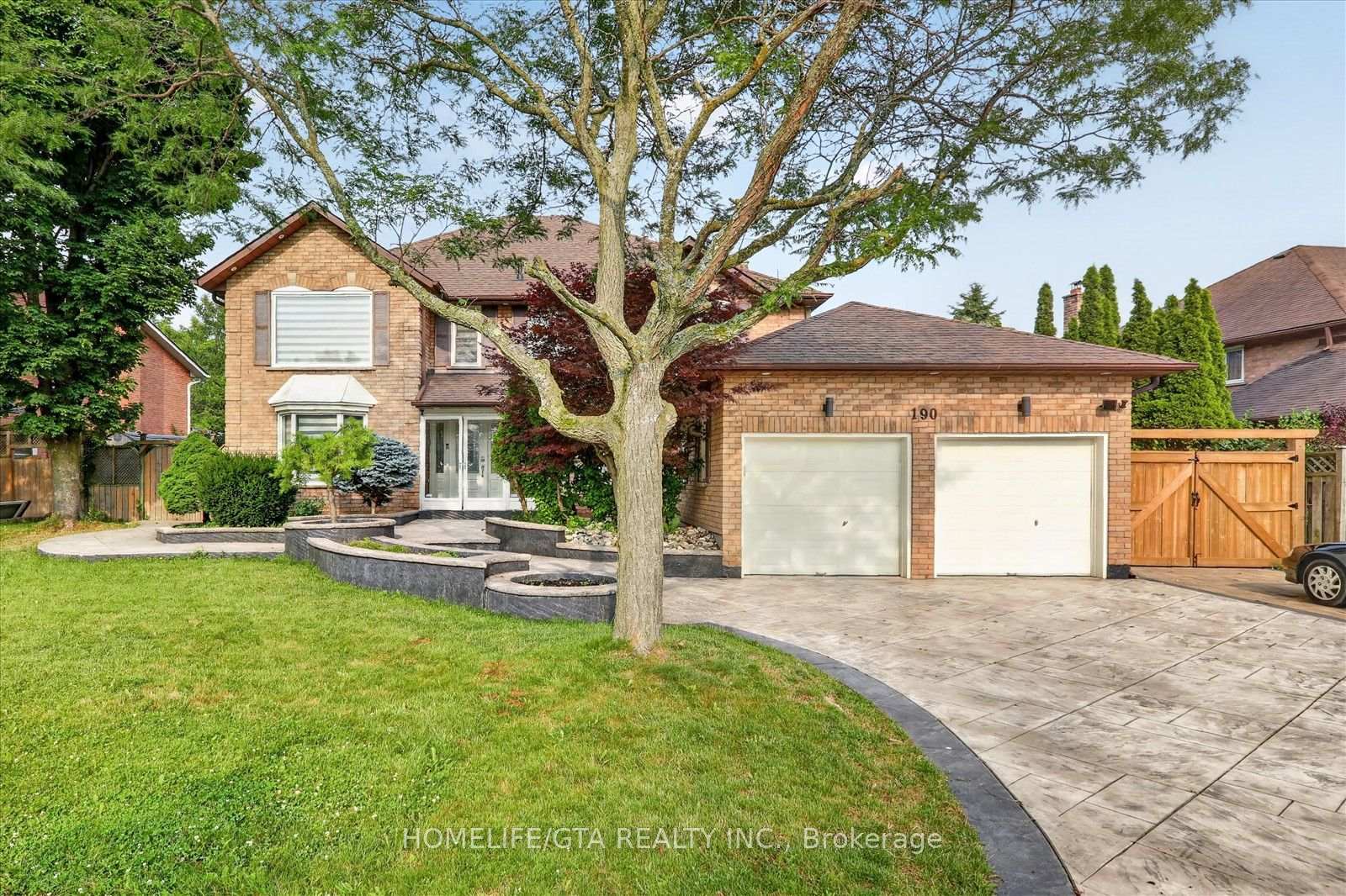 Photo 2 of 190 Lake Driveway, Ajax, South West — HOMEH