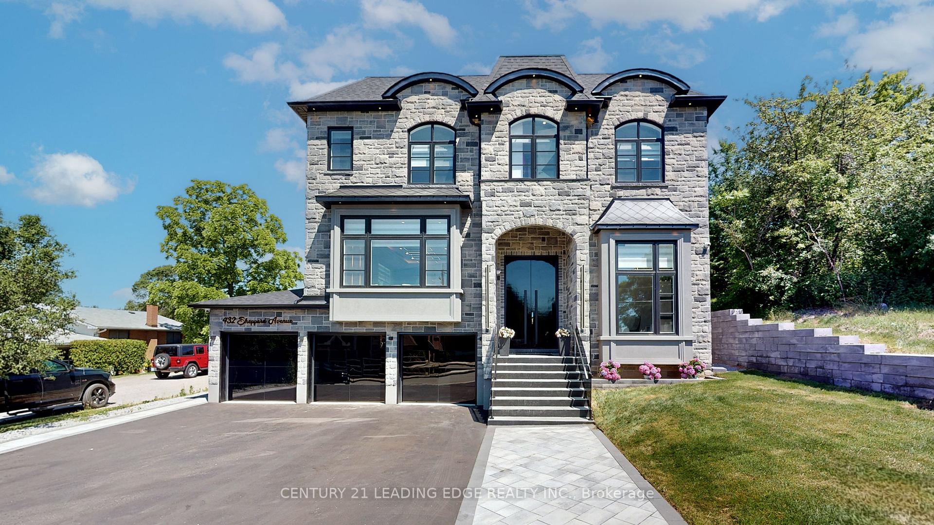 Photo 1 of 432 Sheppard Avenue, Pickering, Woodlands — HOMEH