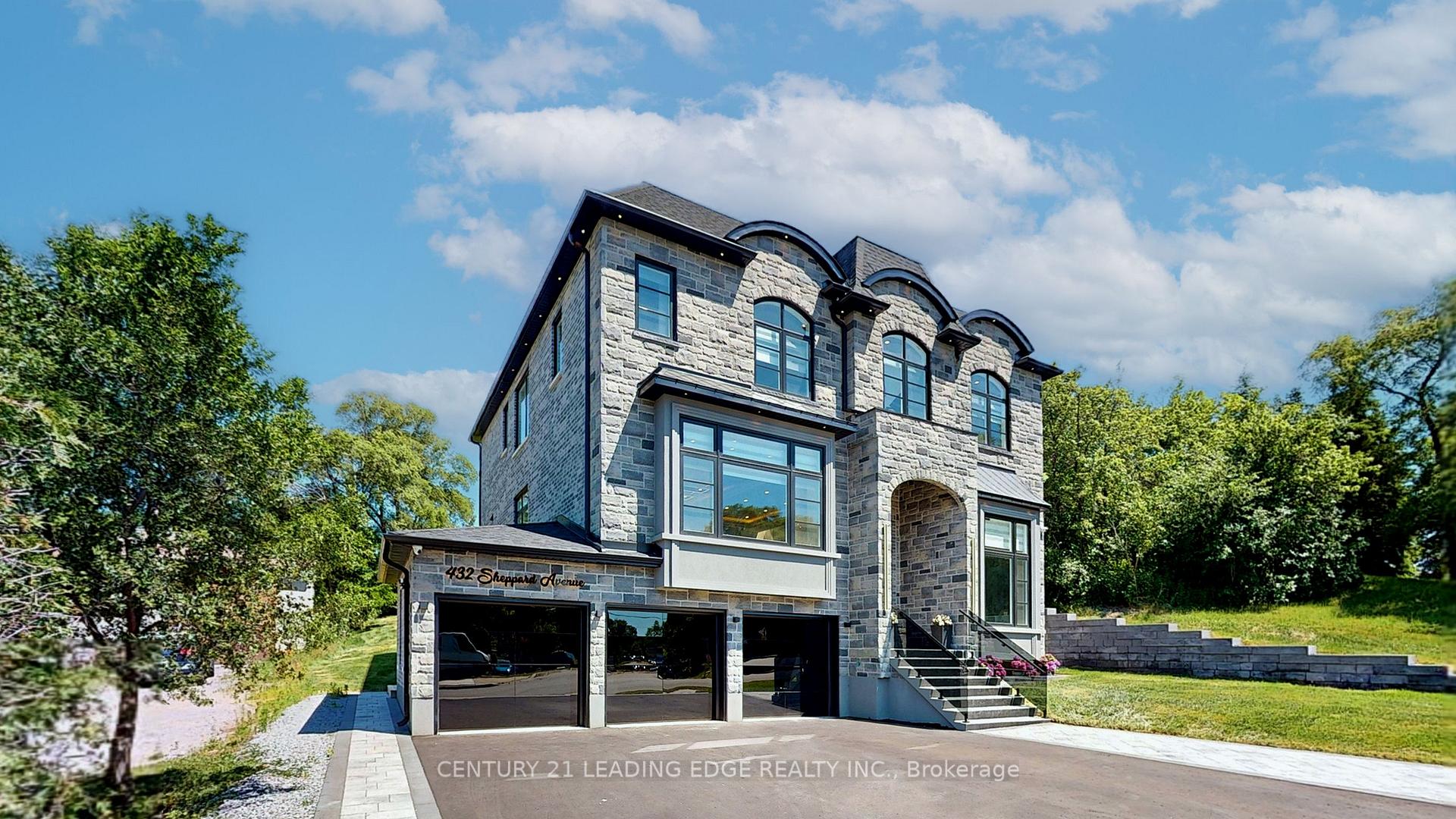Photo 2 of 432 Sheppard Avenue, Pickering, Woodlands — HOMEH