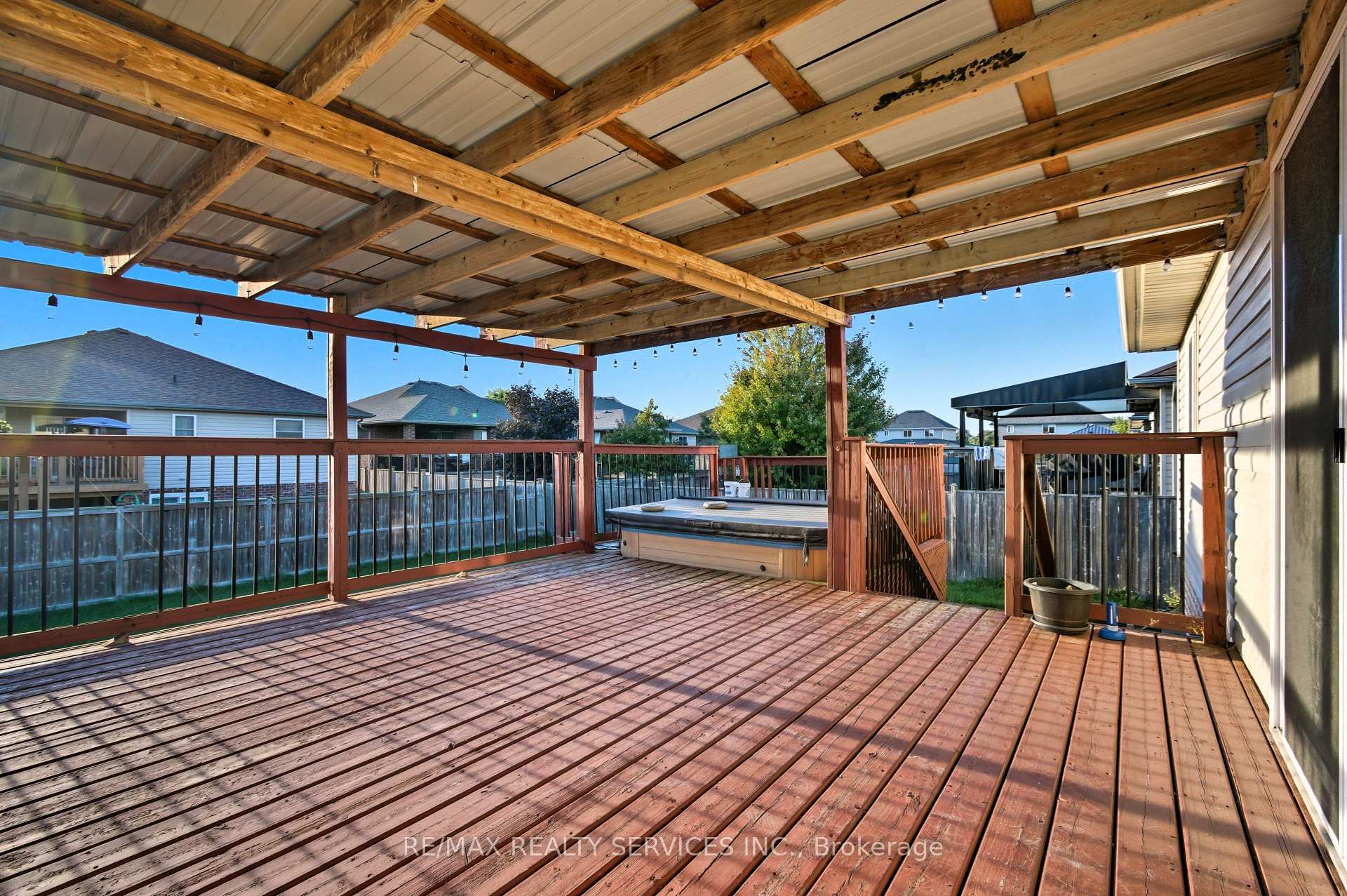 Photo 5 of 1039 Clover Avenue, Windsor, East Riverside — HOMEH