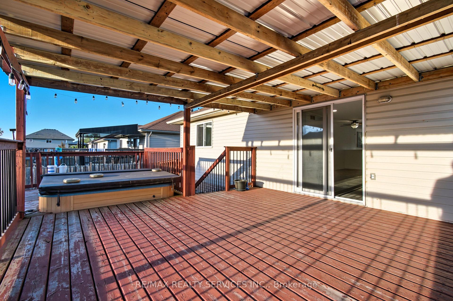 Photo 6 of 1039 Clover Avenue, Windsor, East Riverside — HOMEH