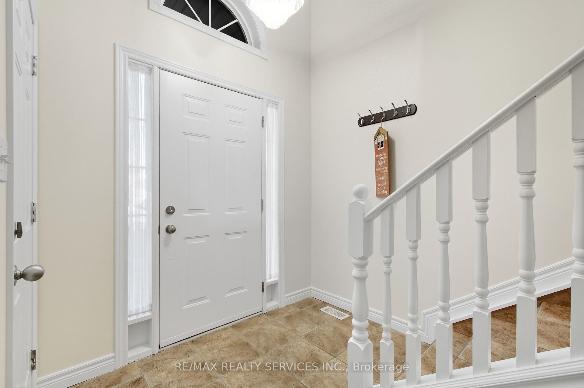 Photo 13 of 1039 Clover Avenue, Windsor, East Riverside — HOMEH