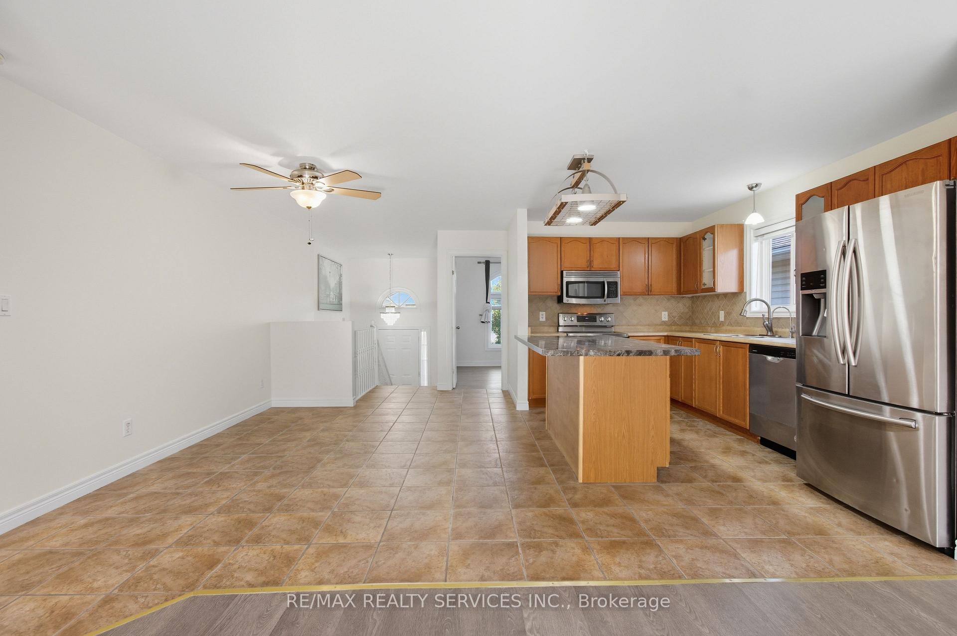 Photo 15 of 1039 Clover Avenue, Windsor, East Riverside — HOMEH