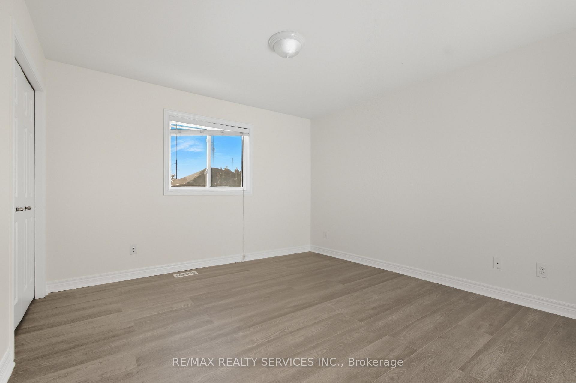 Photo 24 of 1039 Clover Avenue, Windsor, East Riverside — HOMEH