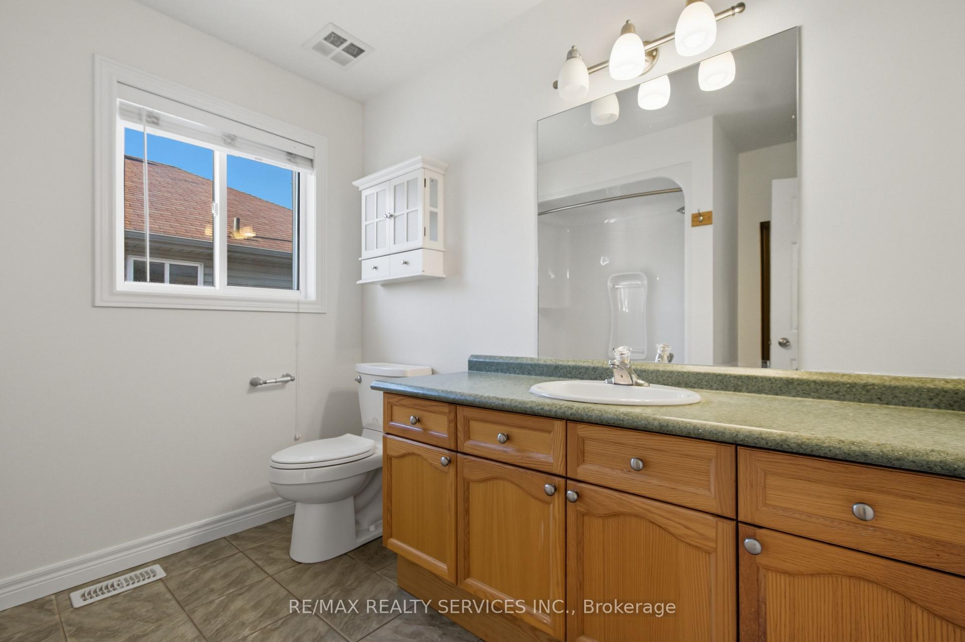 Photo 26 of 1039 Clover Avenue, Windsor, East Riverside — HOMEH