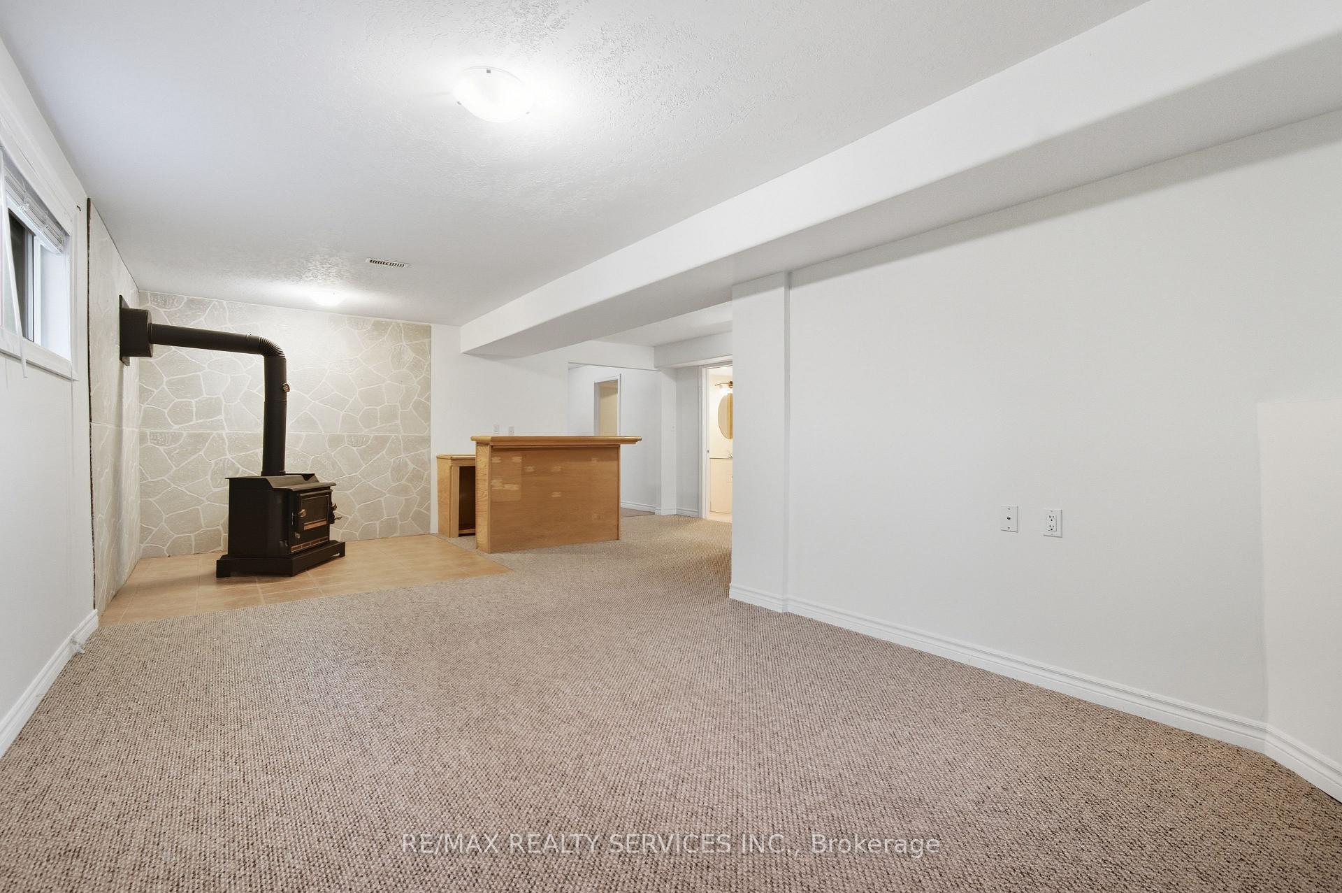 Photo 34 of 1039 Clover Avenue, Windsor, East Riverside — HOMEH