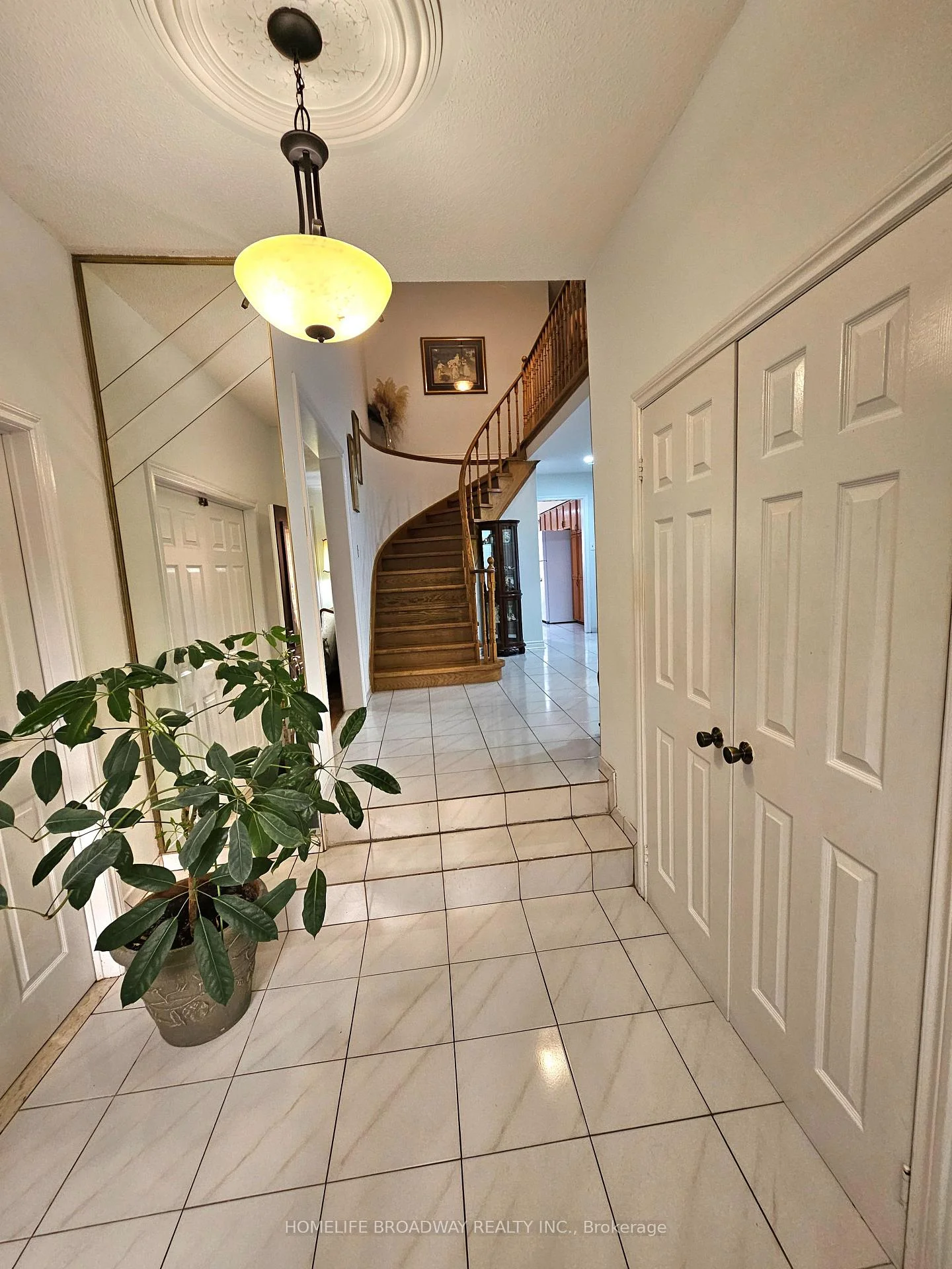 Photo 5 of 11 Perdue Court, Markham, Milliken Mills East — HOMEH